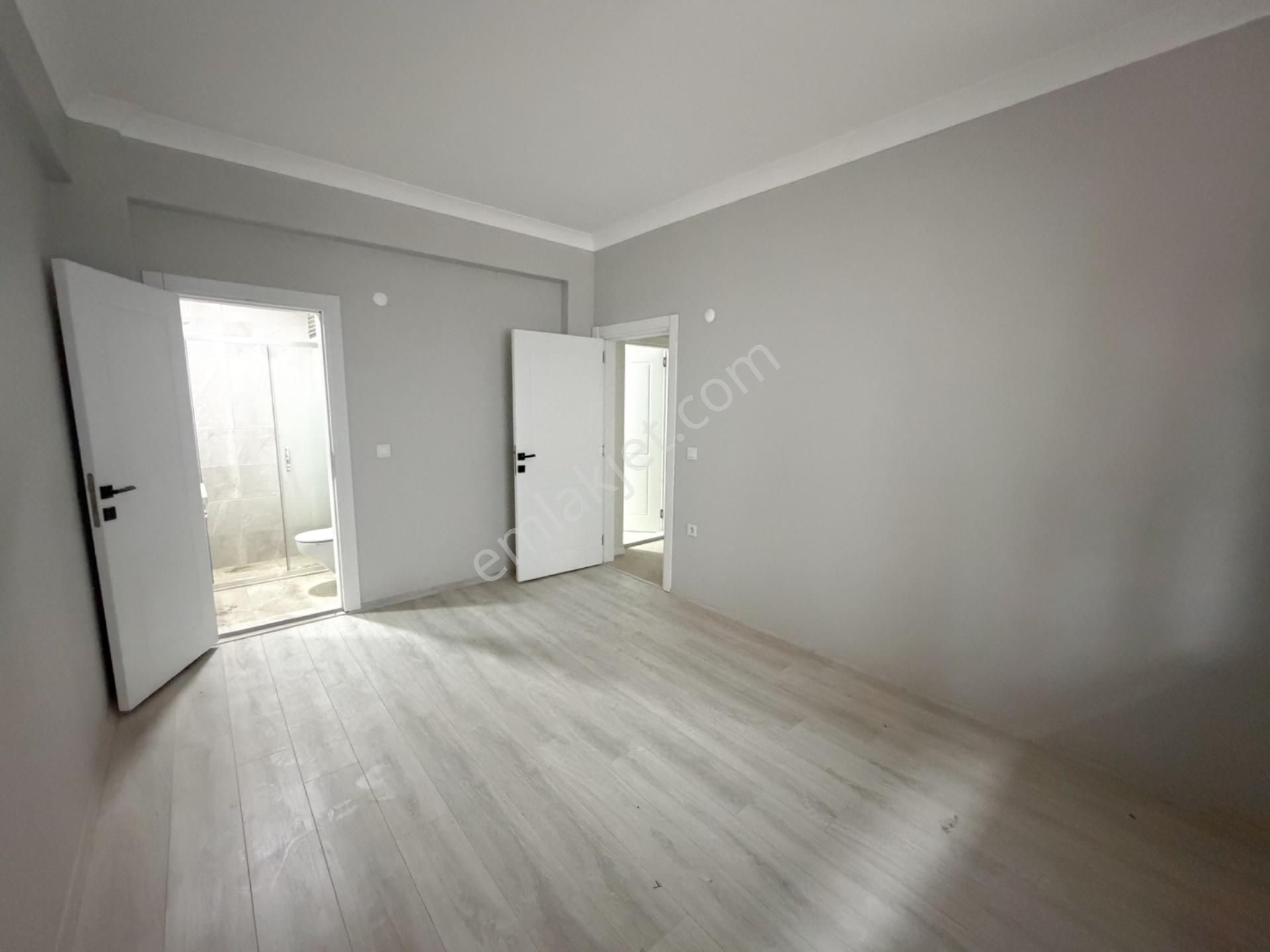 Kadıköy'de Site İçerisinde 3+1 Ebeveyn Banyolu Satılık Daire - Görsel 10
