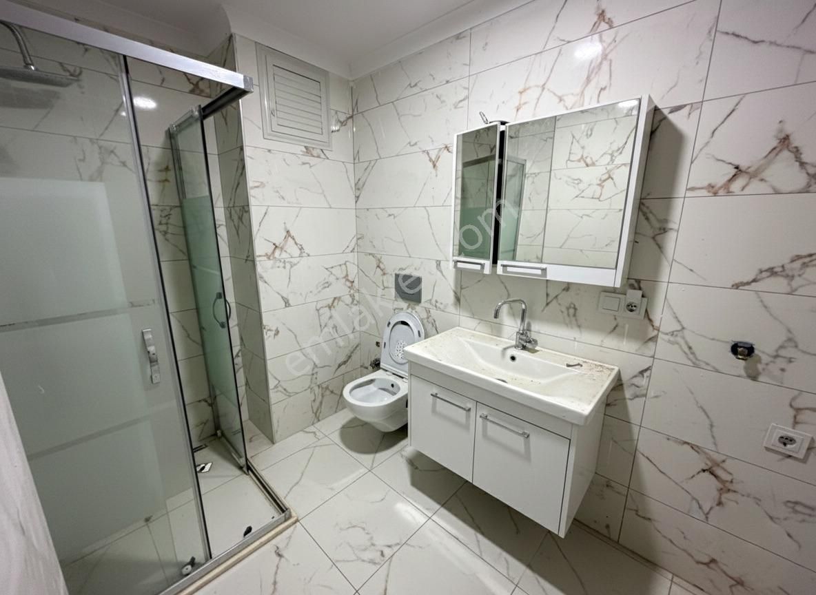 Kadıköy'de Site İçerisinde 3+1 Ebeveyn Banyolu Satılık Daire - Görsel 8