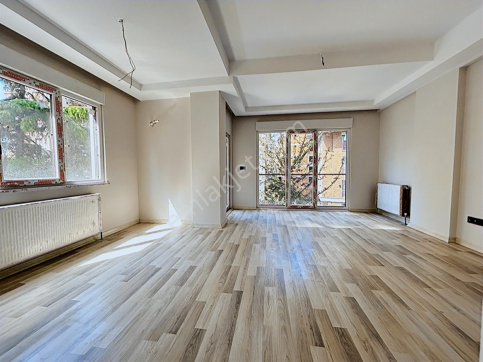 Bostancıda Sıfır 3+1 Ebeveyn Banyolu Balkonlu 85m² Net Daire - Görsel 13