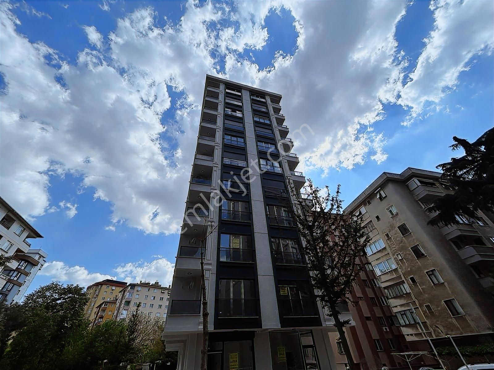Bostancıda Sıfır 3+1 Ebeveyn Banyolu Balkonlu 85m² Net Daire - Görsel 9