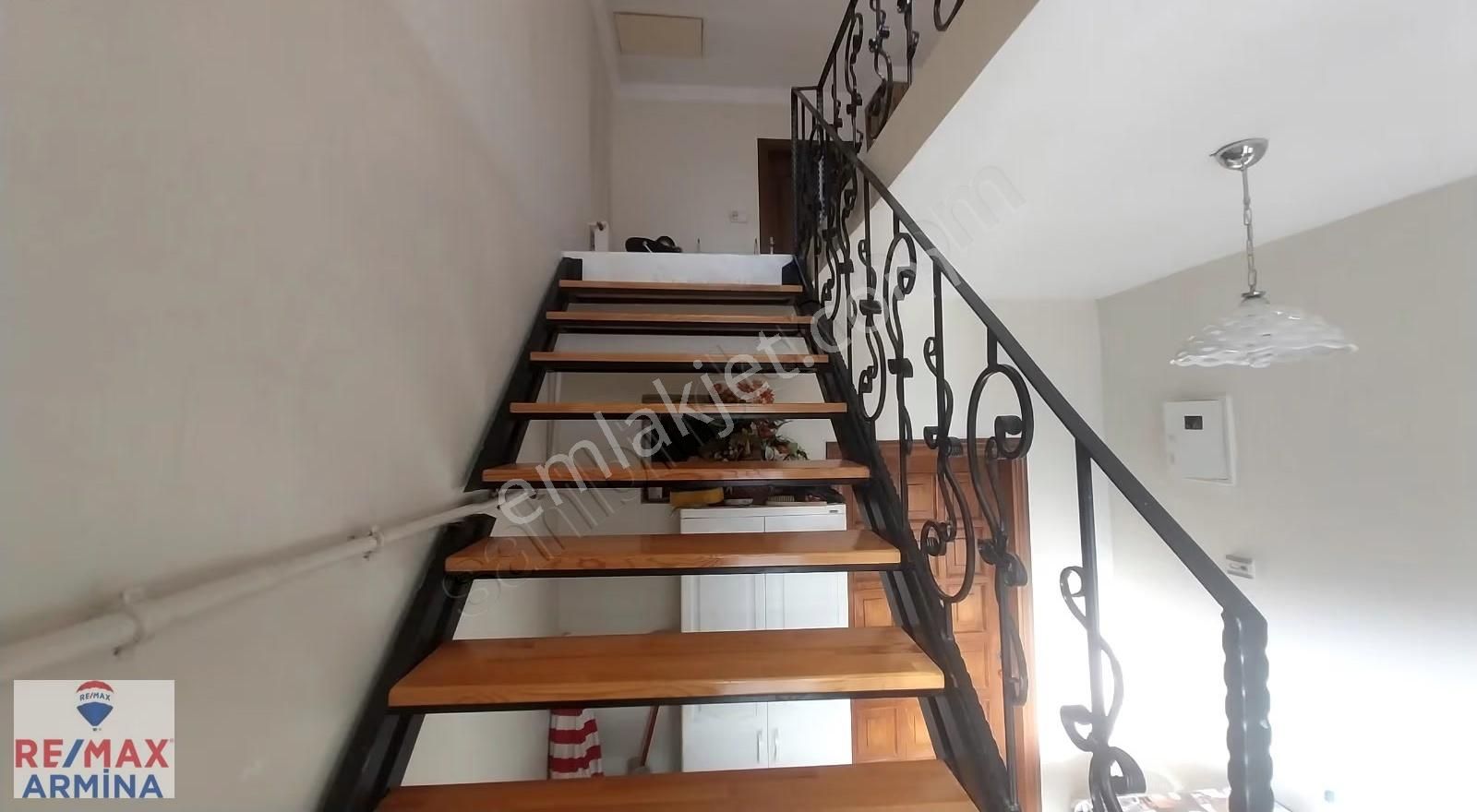 Körfez Güney Mahallesinde Şömineli Meyve Ağaçlı Müstakil Rüya ! - Görsel 20