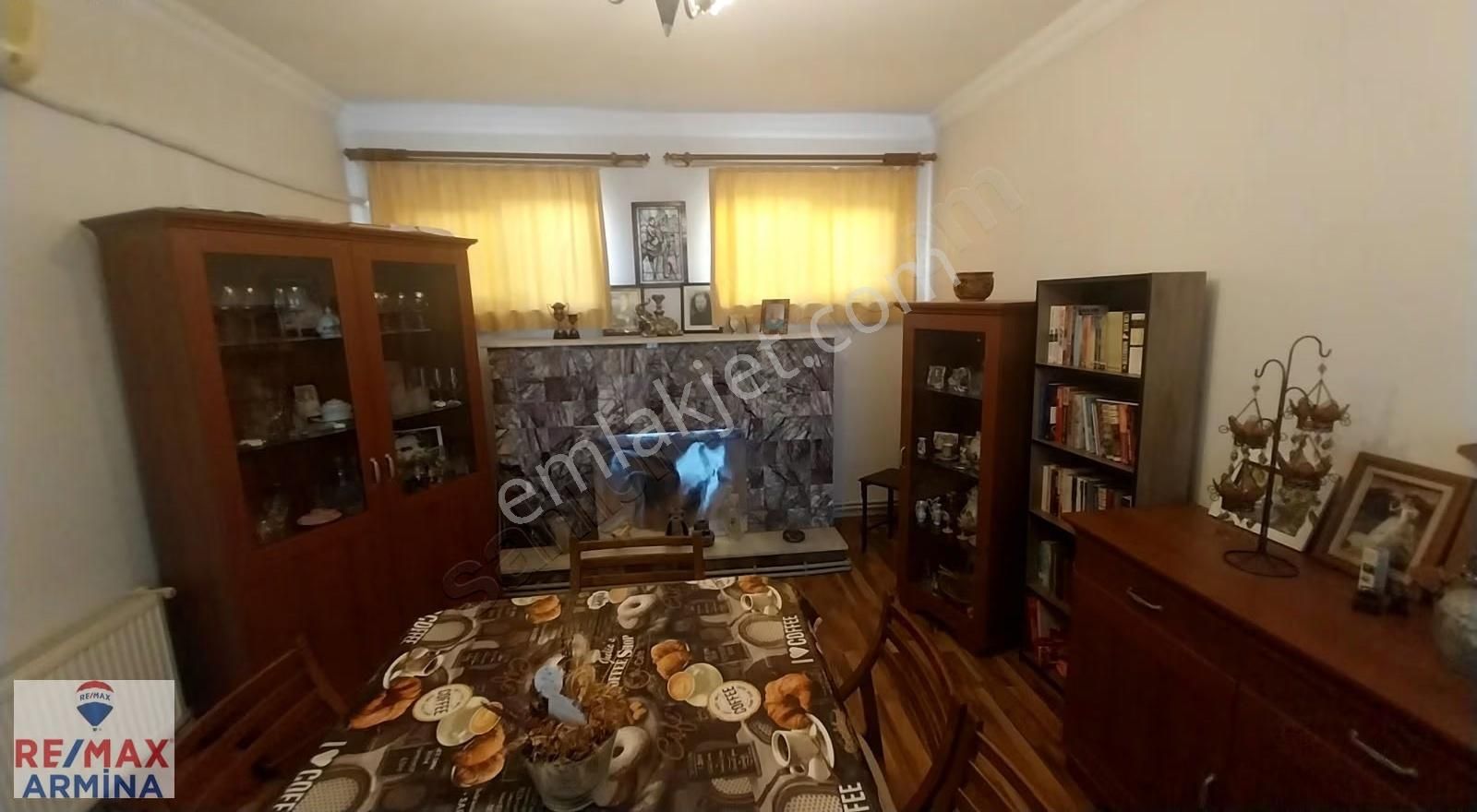 Körfez Güney Mahallesinde Şömineli Meyve Ağaçlı Müstakil Rüya ! - Görsel 23