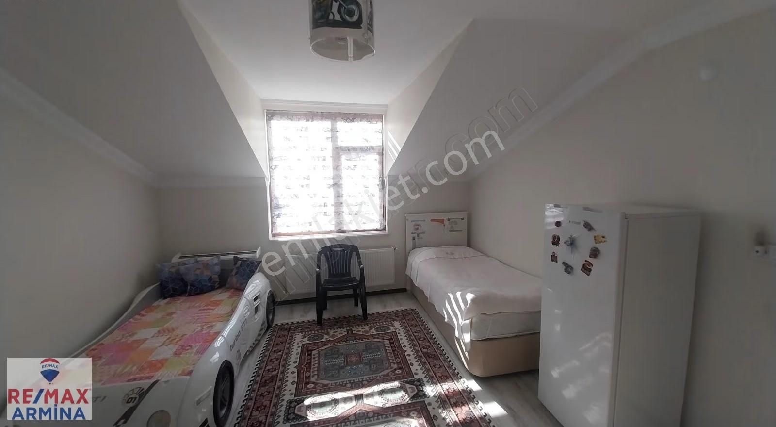 Körfez Güney Mahallesinde Şömineli Meyve Ağaçlı Müstakil Rüya ! - Görsel 16