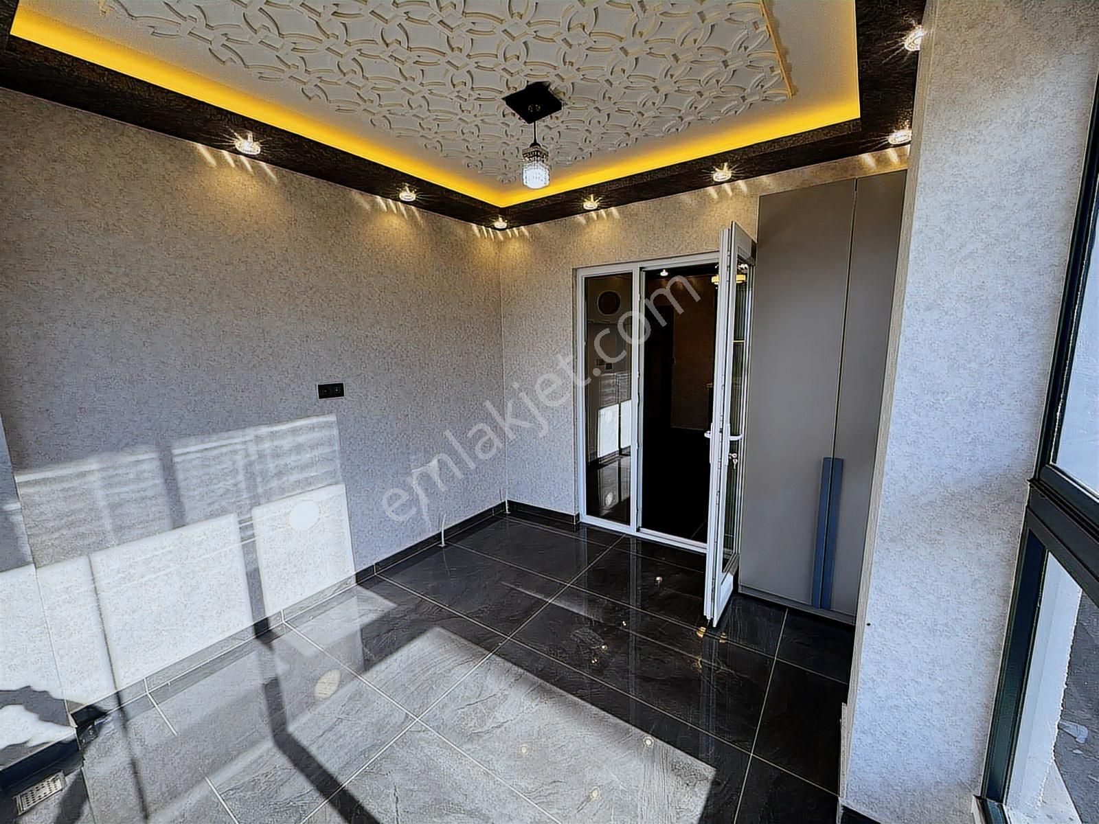 Yılmazer'den Başpınar'da Şık Tasarımlı Lüks Daire Giyinme Odalı! - Görsel 27