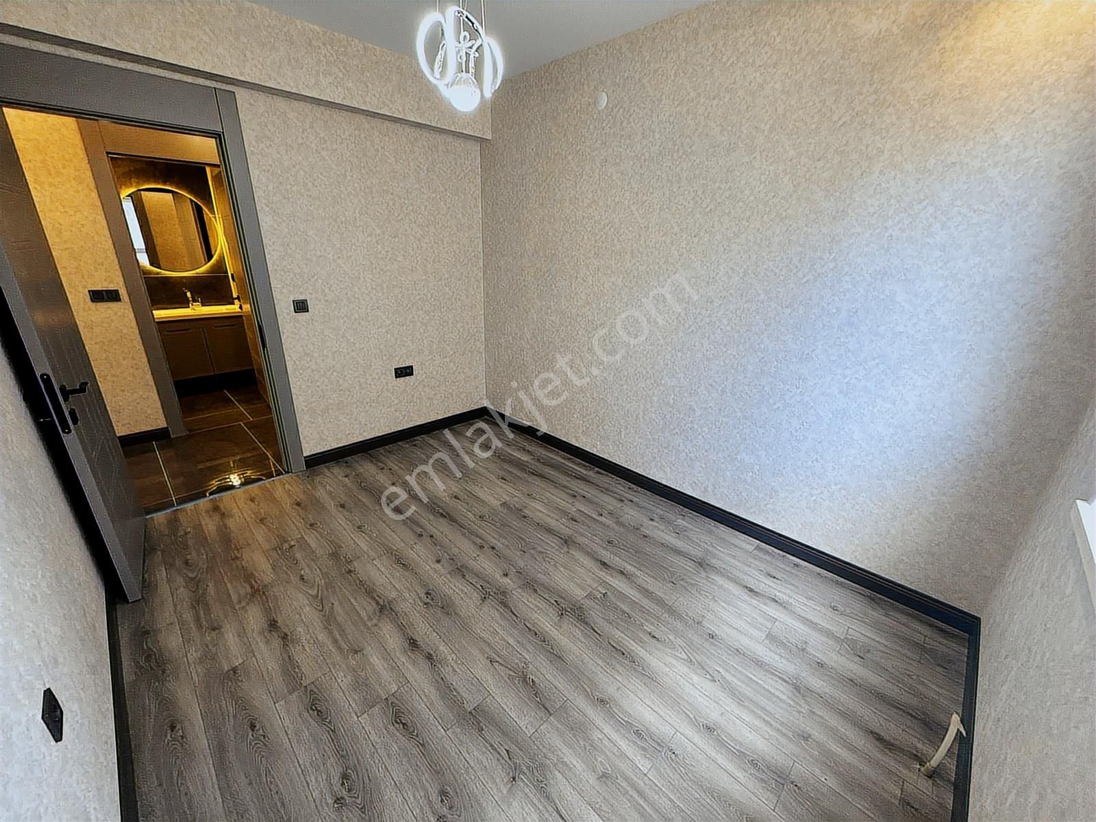 Yılmazer'den Başpınar'da Şık Tasarımlı Lüks Daire Giyinme Odalı! - Görsel 24