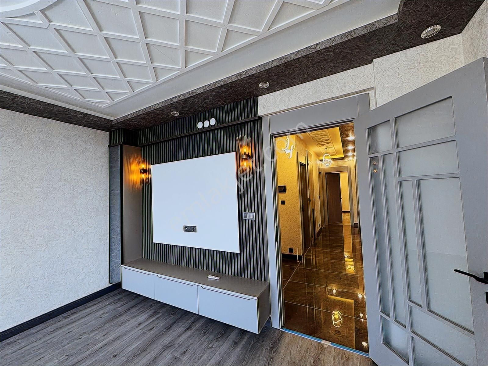 Yılmazer'den Başpınar'da Şık Tasarımlı Lüks Daire Giyinme Odalı! - Görsel 10