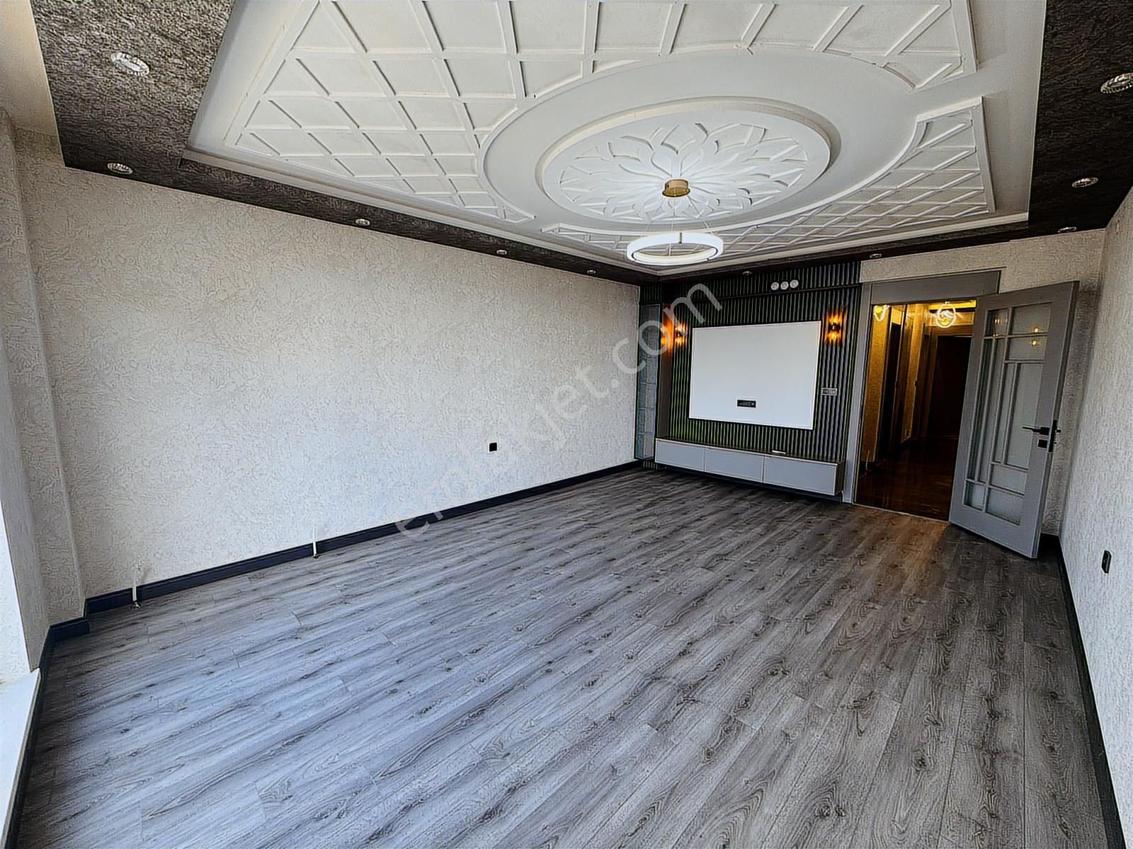 Yılmazer'den Başpınar'da Şık Tasarımlı Lüks Daire Giyinme Odalı! - Görsel 12