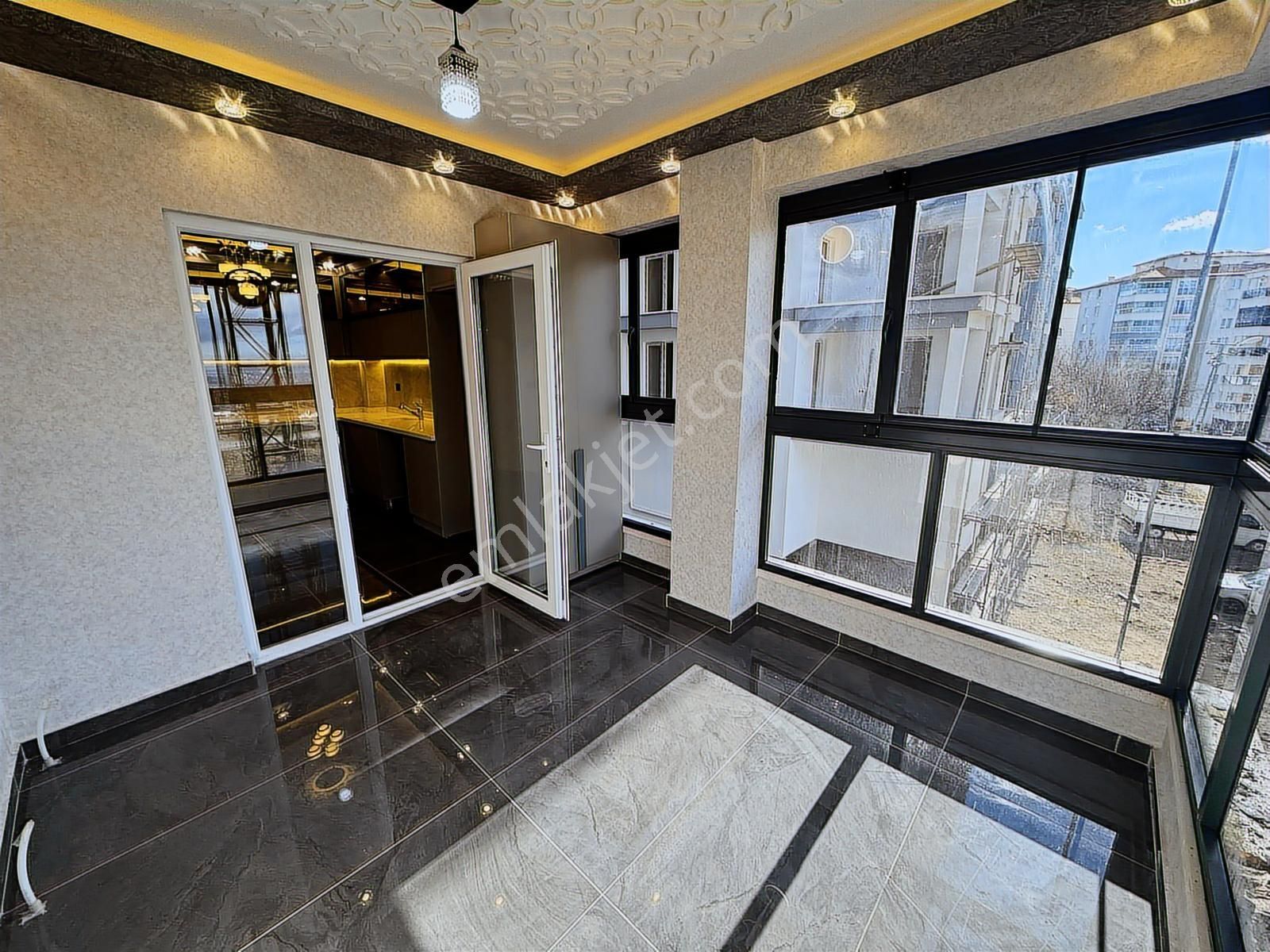 Yılmazer'den Başpınar'da Şık Tasarımlı Lüks Daire Giyinme Odalı! - Görsel 29