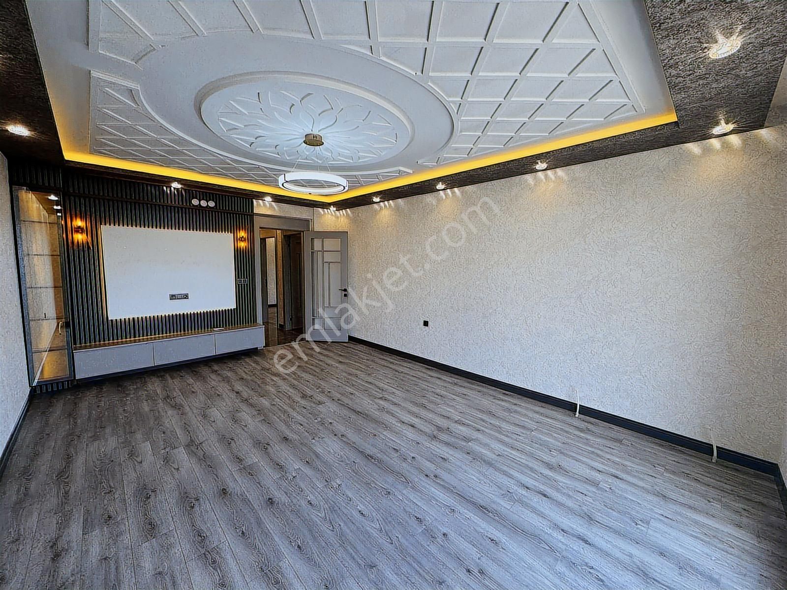 Yılmazer'den Başpınar'da Şık Tasarımlı Lüks Daire Giyinme Odalı! - Görsel 9