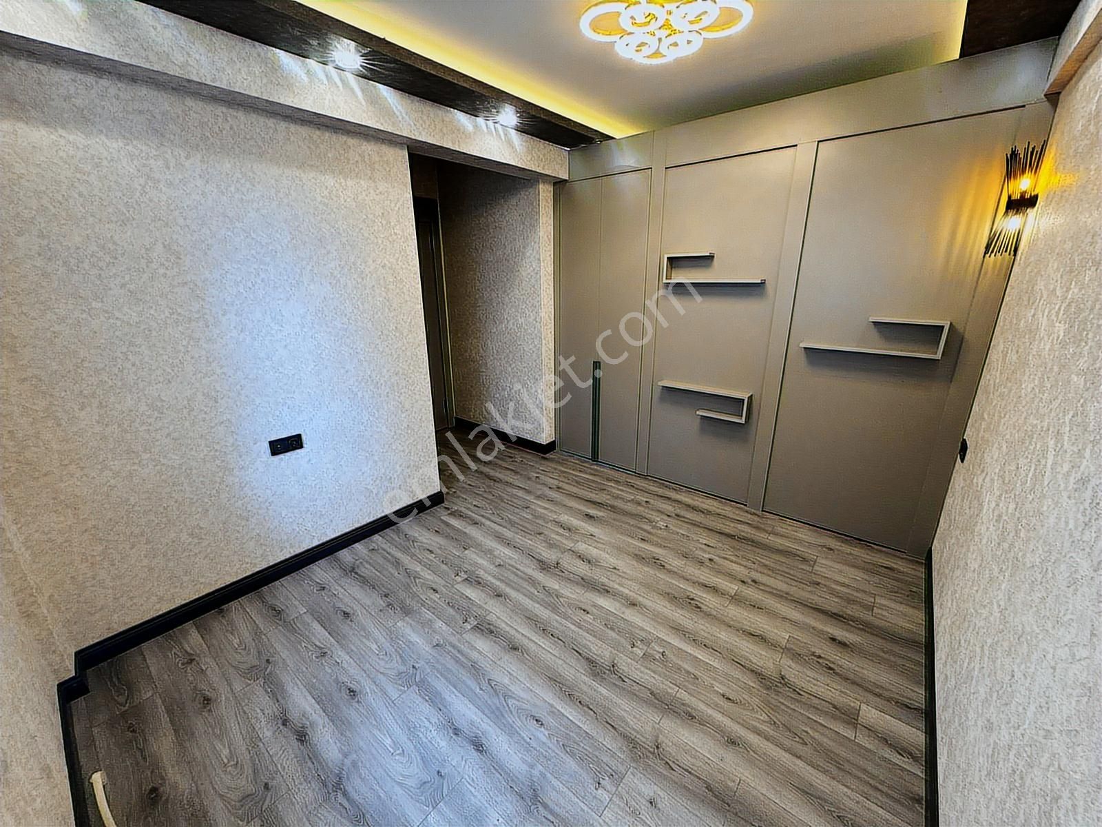 Yılmazer'den Başpınar'da Şık Tasarımlı Lüks Daire Giyinme Odalı! - Görsel 22