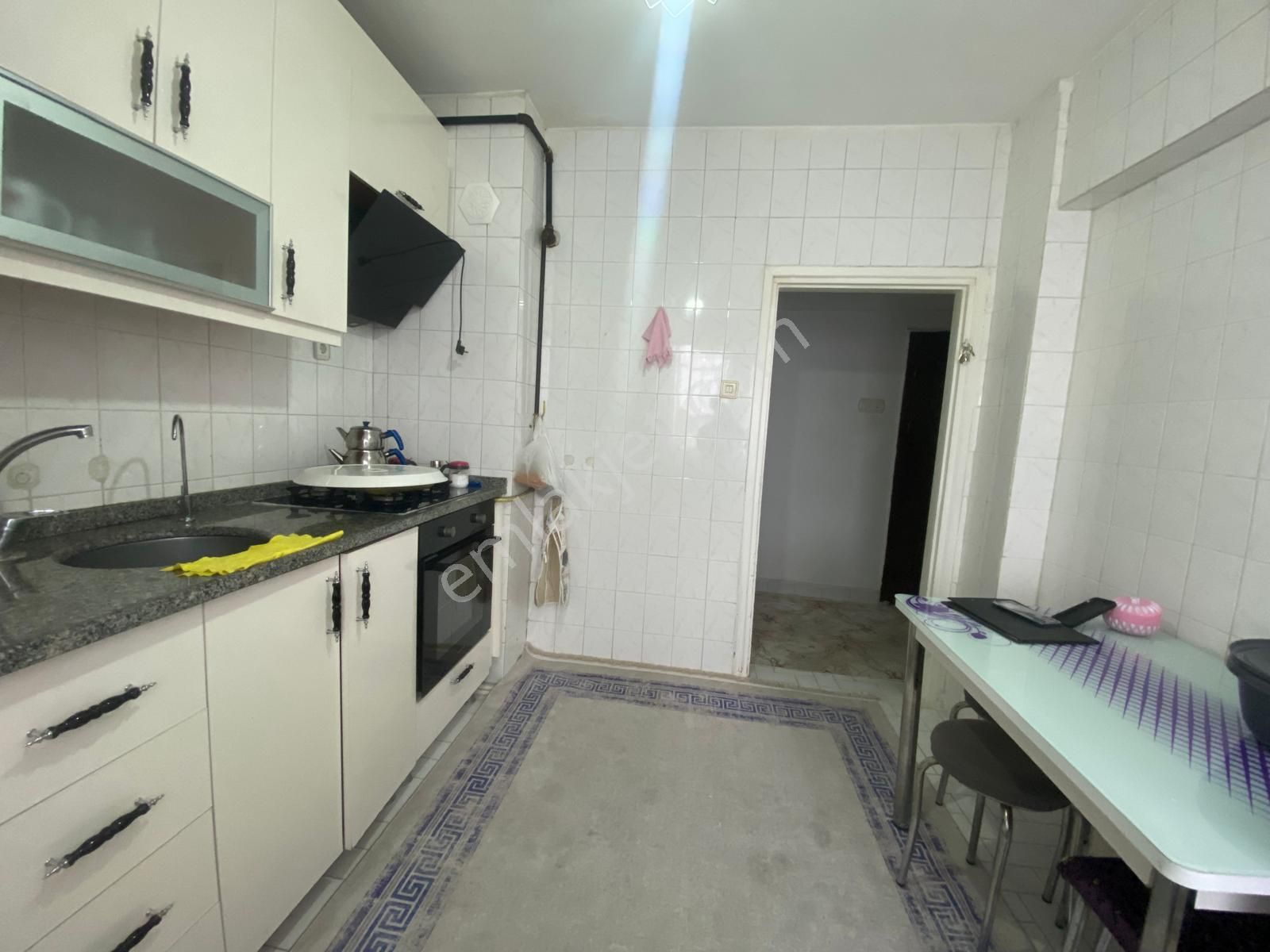 Koza Emlak'tan Selçuklu Mahalesin'de Ara Katta Geniş Yapılı Bağımsız 3+1 Satılık Daire - Görsel 6