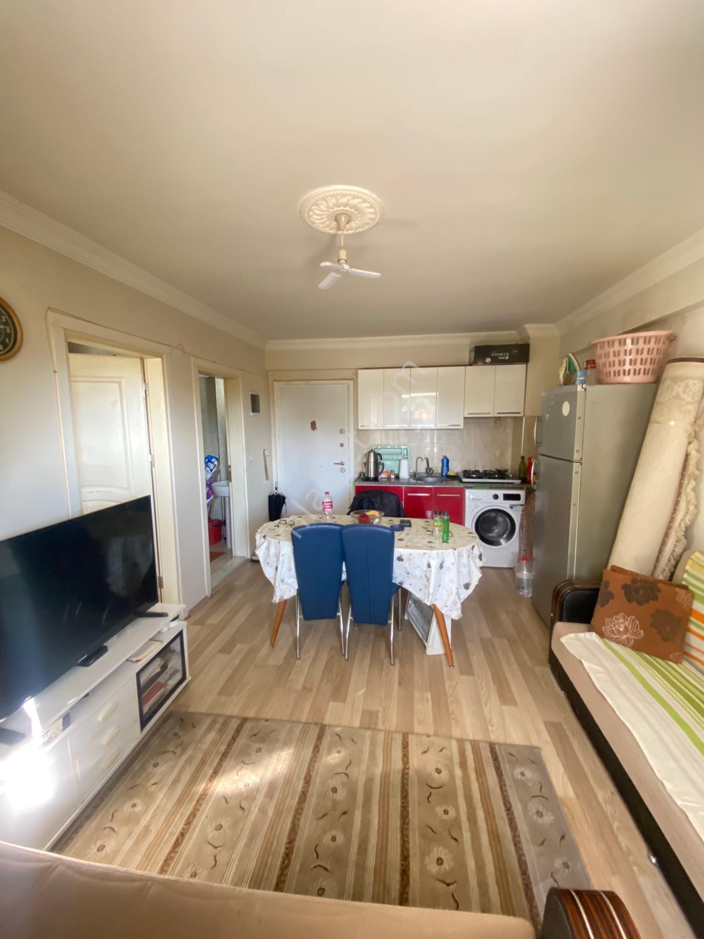 🏡 **nazilli Sümer Mahallesi’nde Balkonlu – Eşyalı 1+1 Satılık Daire**