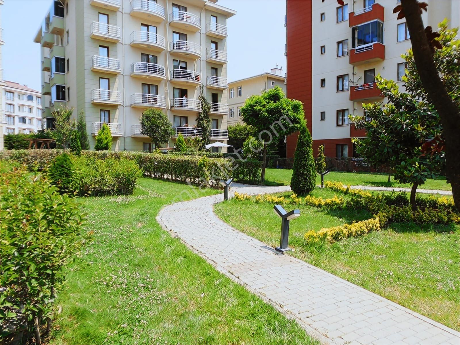 Sancaktepe Sarı Evler Sarıevler Kiralık Havuz Cephe Daire - Görsel 2