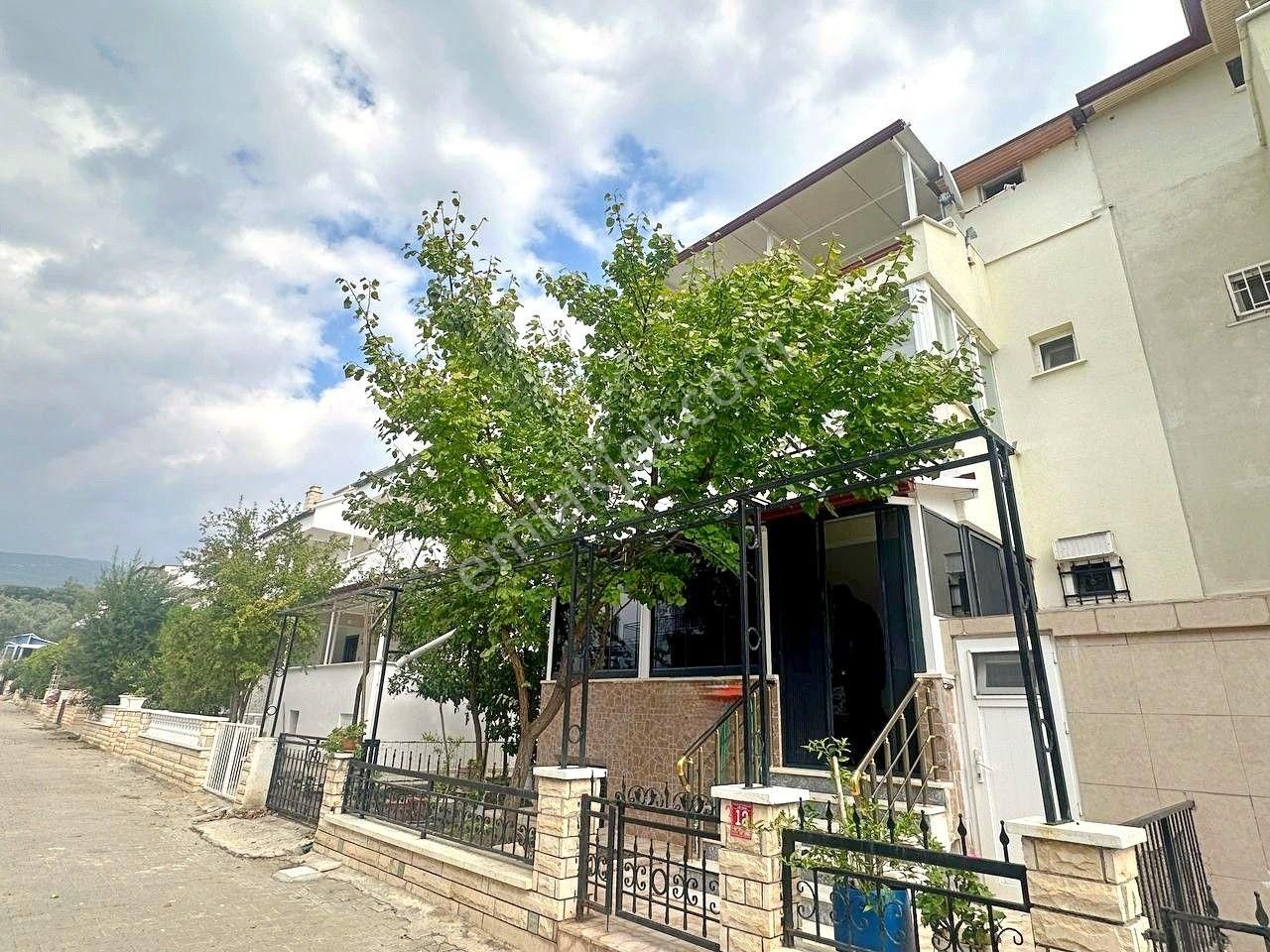 📍blue Life Egenden Gerçek İlan Avcılarda Geniş Bahçeli & Çift Manzaralı Teraslı 4+1 Satılık Triplex