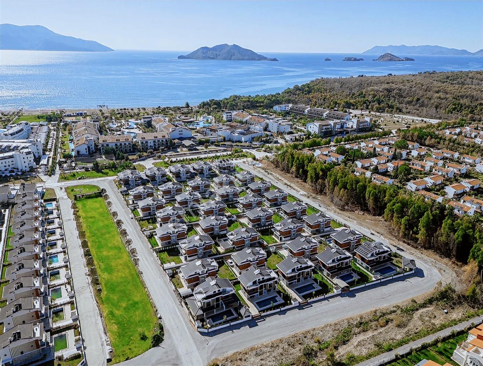 Oteller Bölgesinde Lüks Kiralık Müstakil Villa - Görsel 22