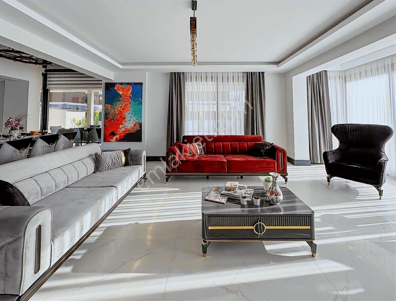 Oteller Bölgesinde Lüks Kiralık Müstakil Villa - Görsel 23