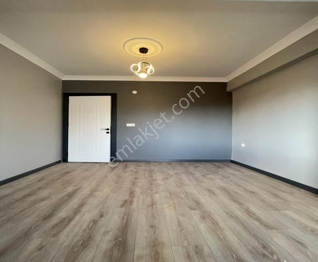 Evinizle Tanışın; Sıfır ,merkezi Ve Taşınmaya Hazır 3+1! - Görsel 4