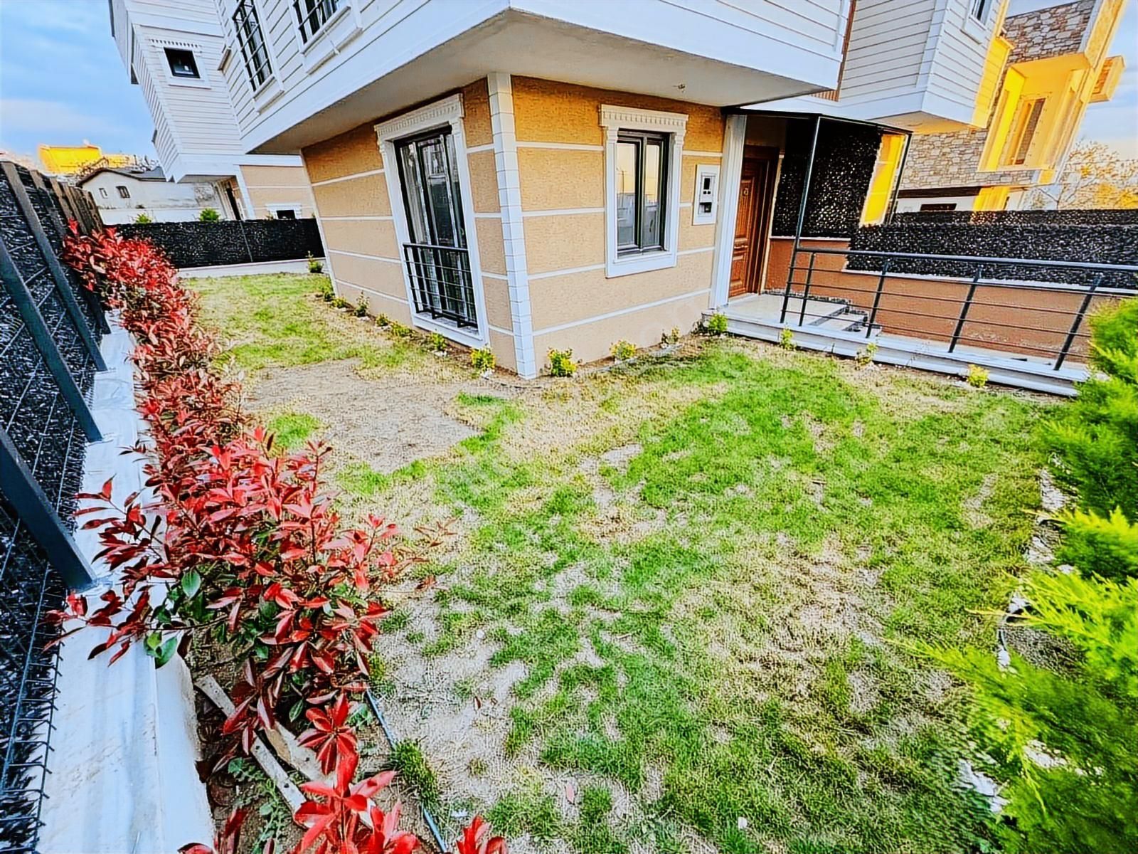 Kartallar'dan Deniz Tarafında Büyük Teraslı Ve Bahçeli Yazlık. - Görsel 5