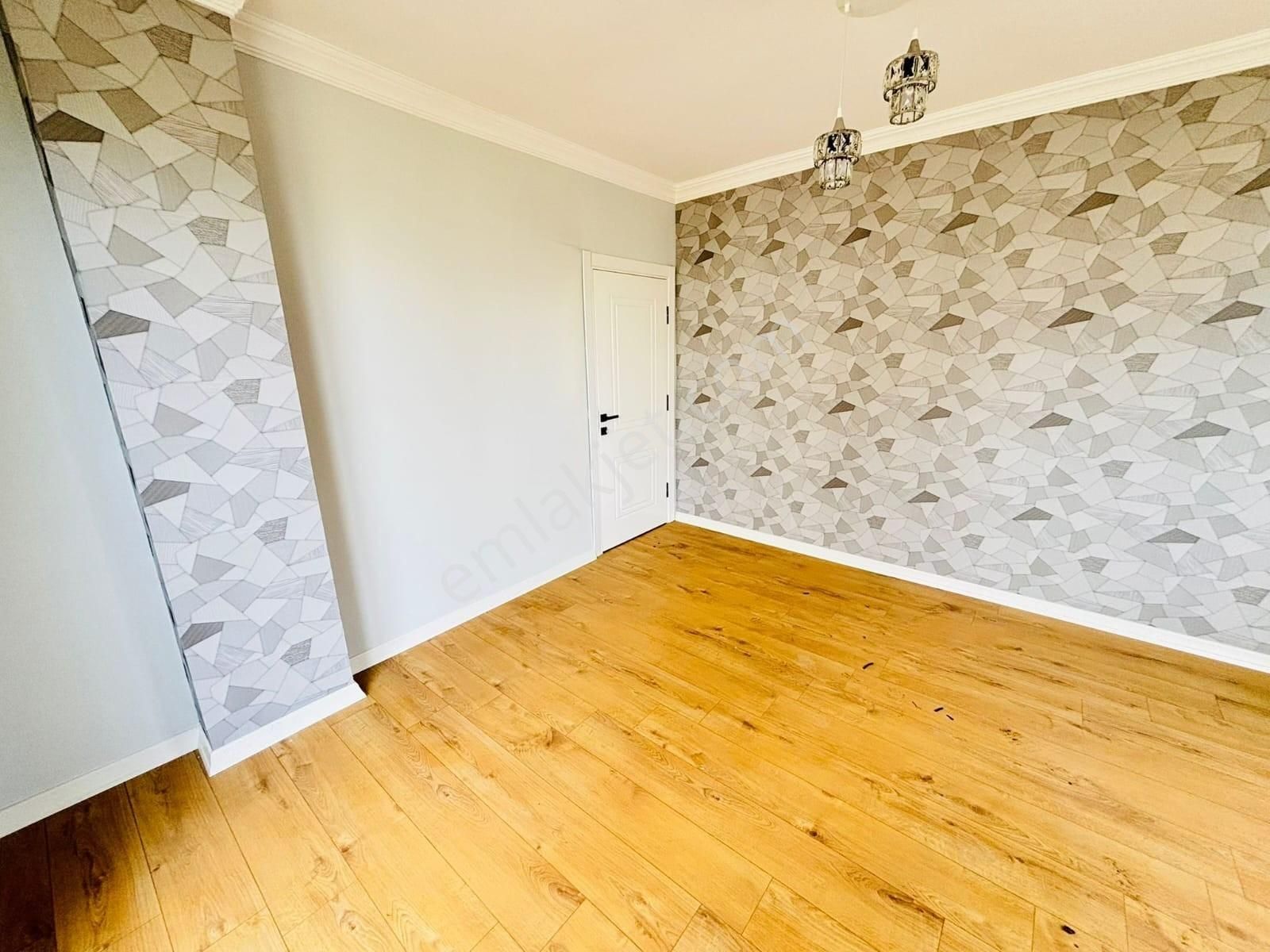 Kartallar'dan Deniz Tarafında Büyük Teraslı Ve Bahçeli Yazlık. - Görsel 18