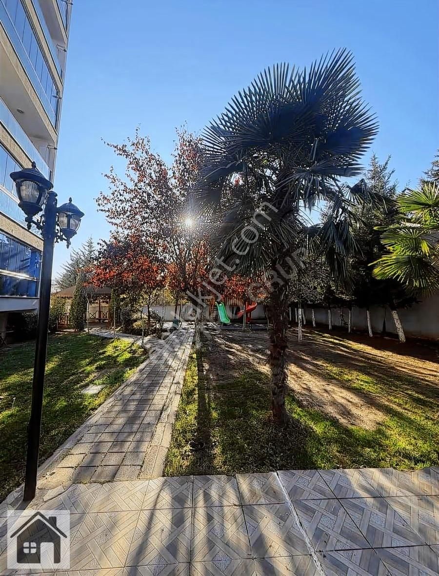 Güzelyurt Rezidanslı Kiralık 2 + 1 Daire - Görsel 4