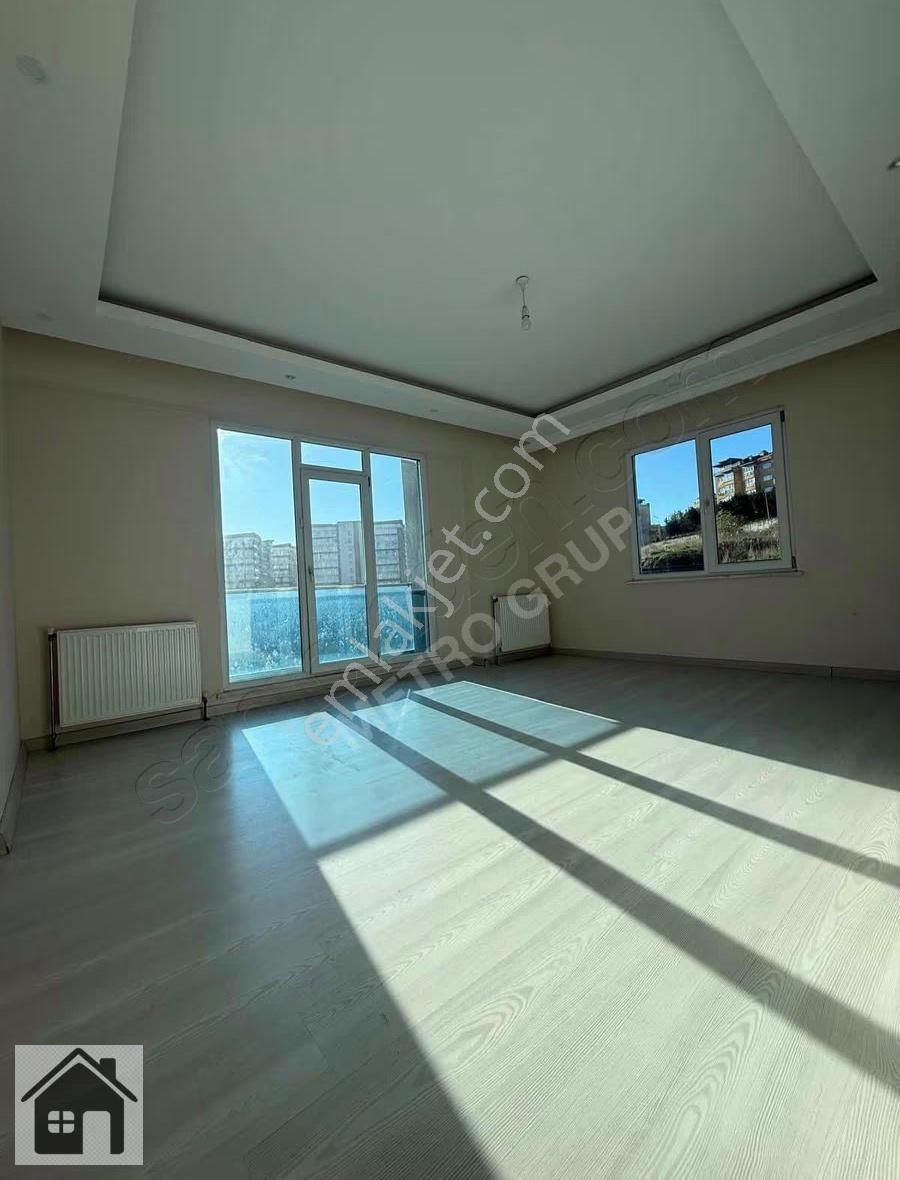 Güzelyurt Rezidanslı Kiralık 2 + 1 Daire - Görsel 8
