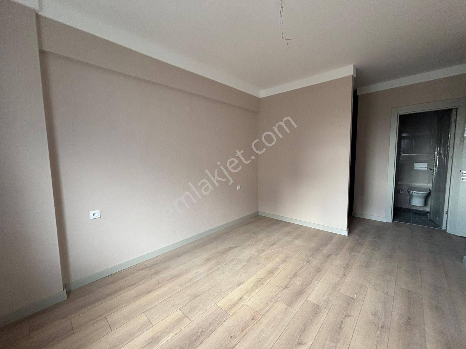 Koza Emlak'tan Saraycık Asm Yapı Da Tam Güvenlikli 3+1 Ara Katta Geniş Odalı Daire - Görsel 16