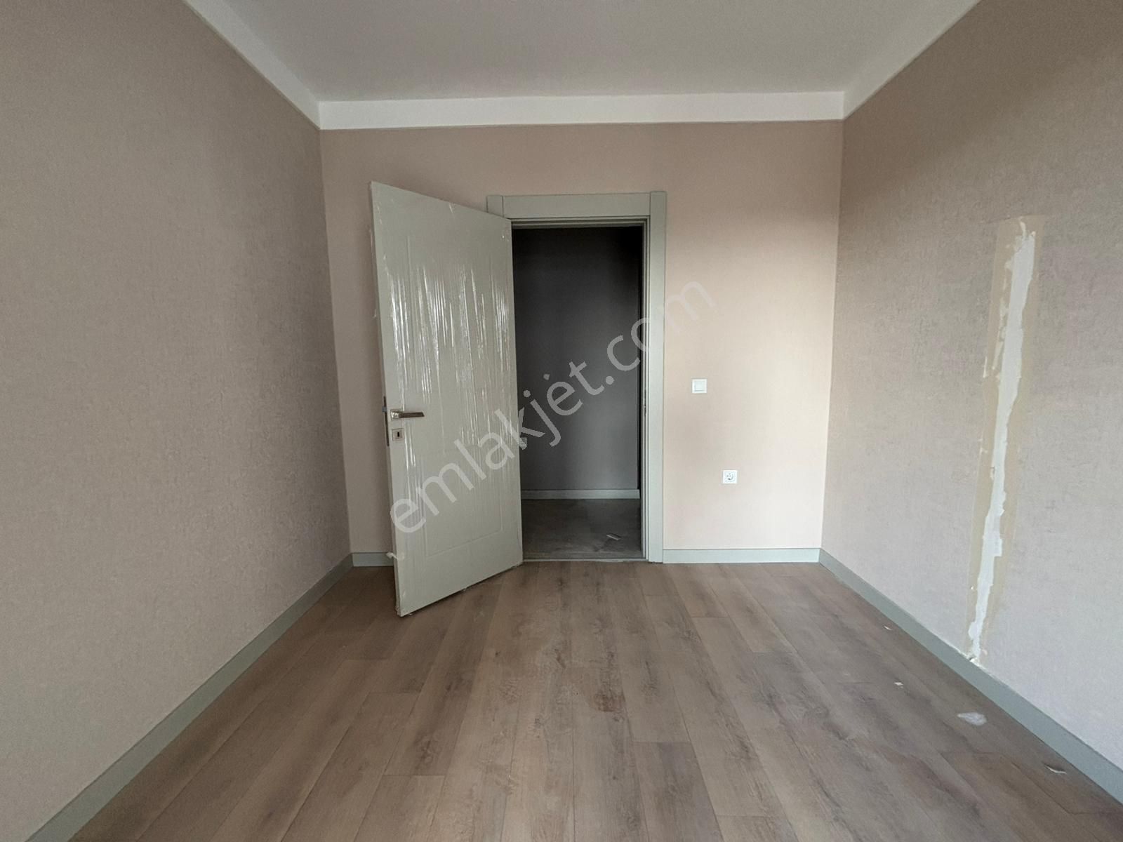 Koza Emlak'tan Saraycık Asm Yapı Da Tam Güvenlikli 3+1 Ara Katta Geniş Odalı Daire - Görsel 24