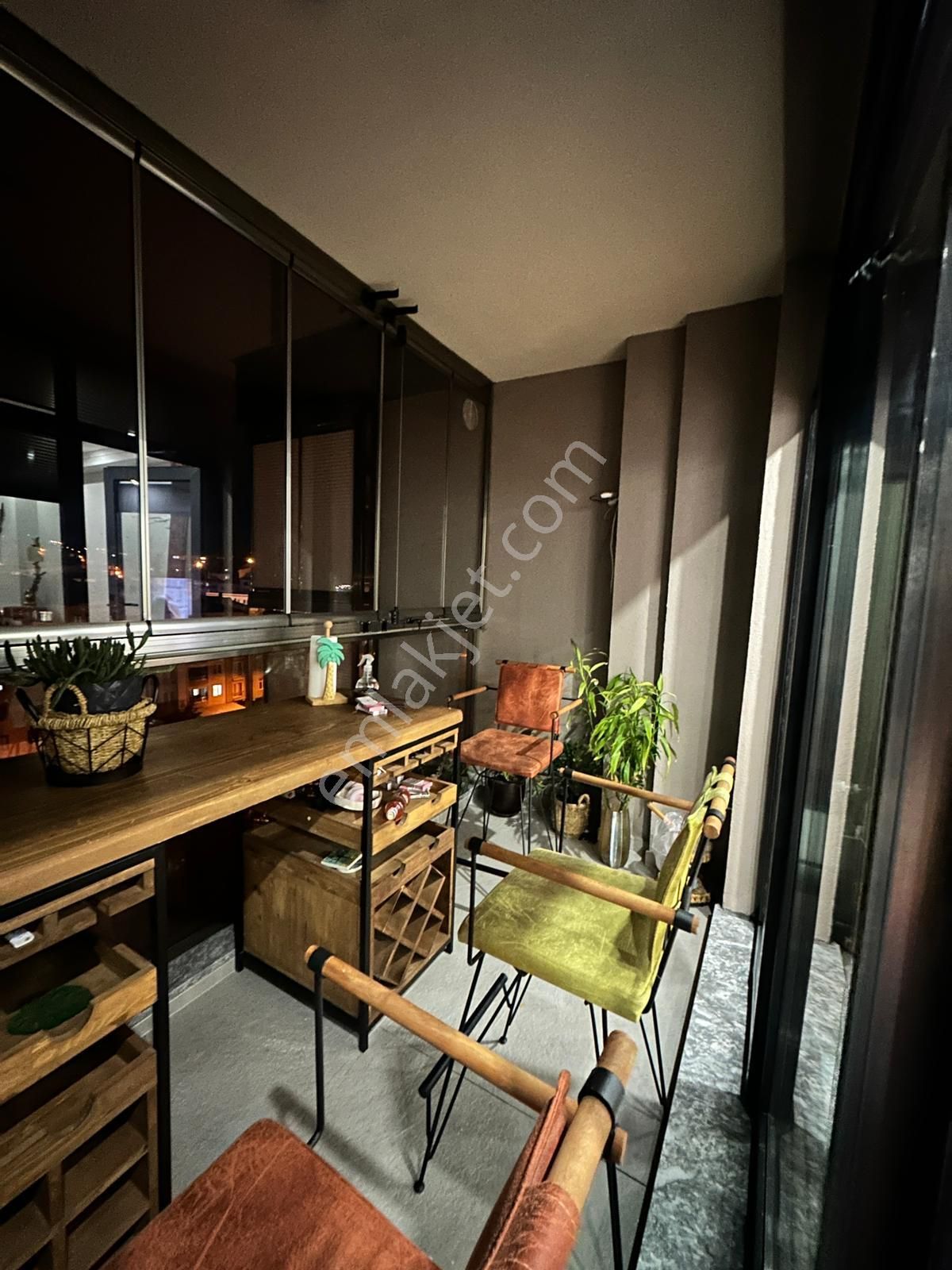 Çanakkale Lapseki Dardanel Tower'da Ekstralı, Boğaz Manzaralı 3+1 Ara Kat Satılık Daire - Görsel 3