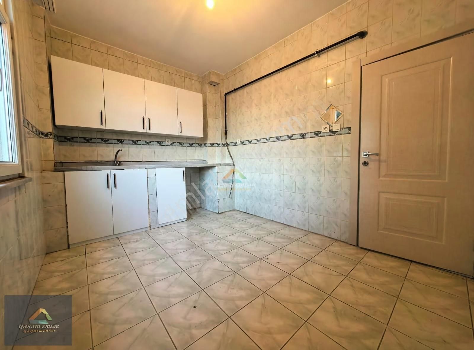 Yaşam'dan Çınardere'de Ayazma Caddesi Üzerinde Kiralık 3+1 Daire - Görsel 5