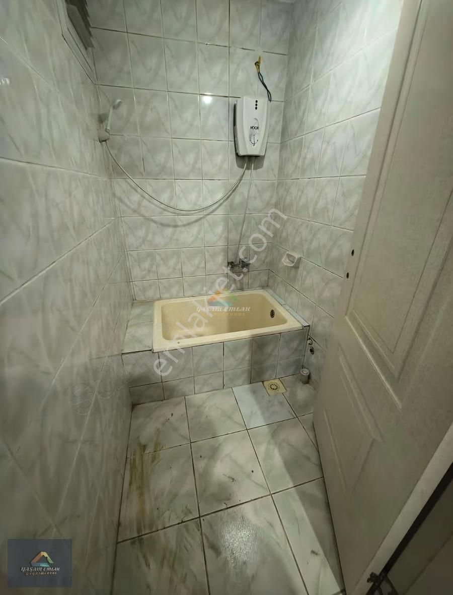 Yaşam'dan Çınardere'de Ayazma Caddesi Üzerinde Kiralık 3+1 Daire - Görsel 3