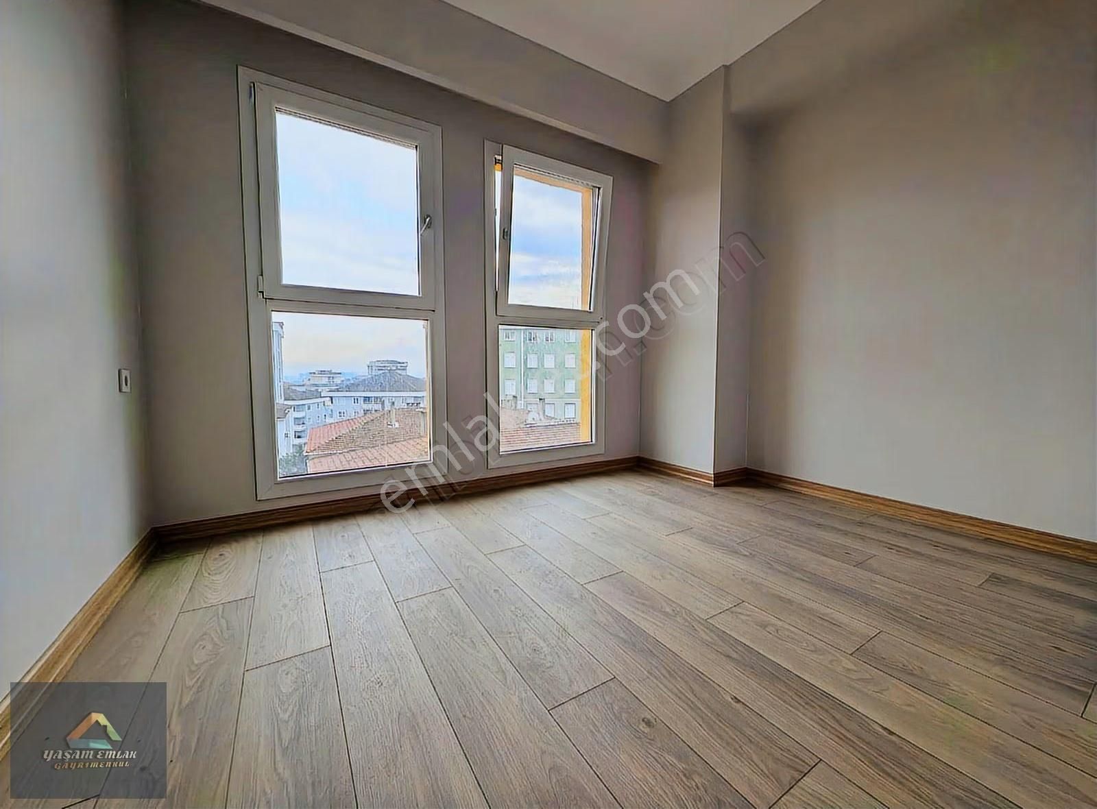 Kurtköy De Site İçerisinde Kiralık 2+1 Daire // Metro Yanı // - Görsel 5