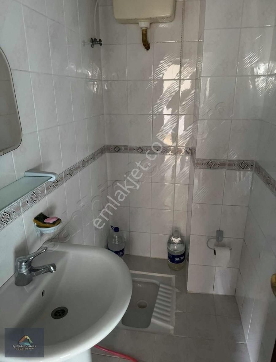 Yaşam'dan M.akif Mahallesi Ana Cadde Üzeri 3+1 E.banyolu Daire - Görsel 13