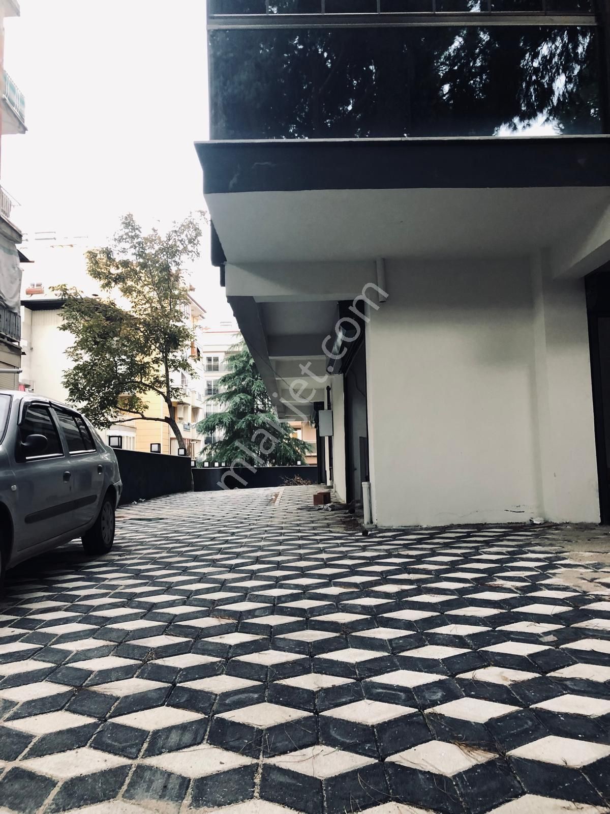 Namık Kemal Mahallesi’nde Özel Kapalı Otoparklı 2 + 1 Daire - Görsel 4