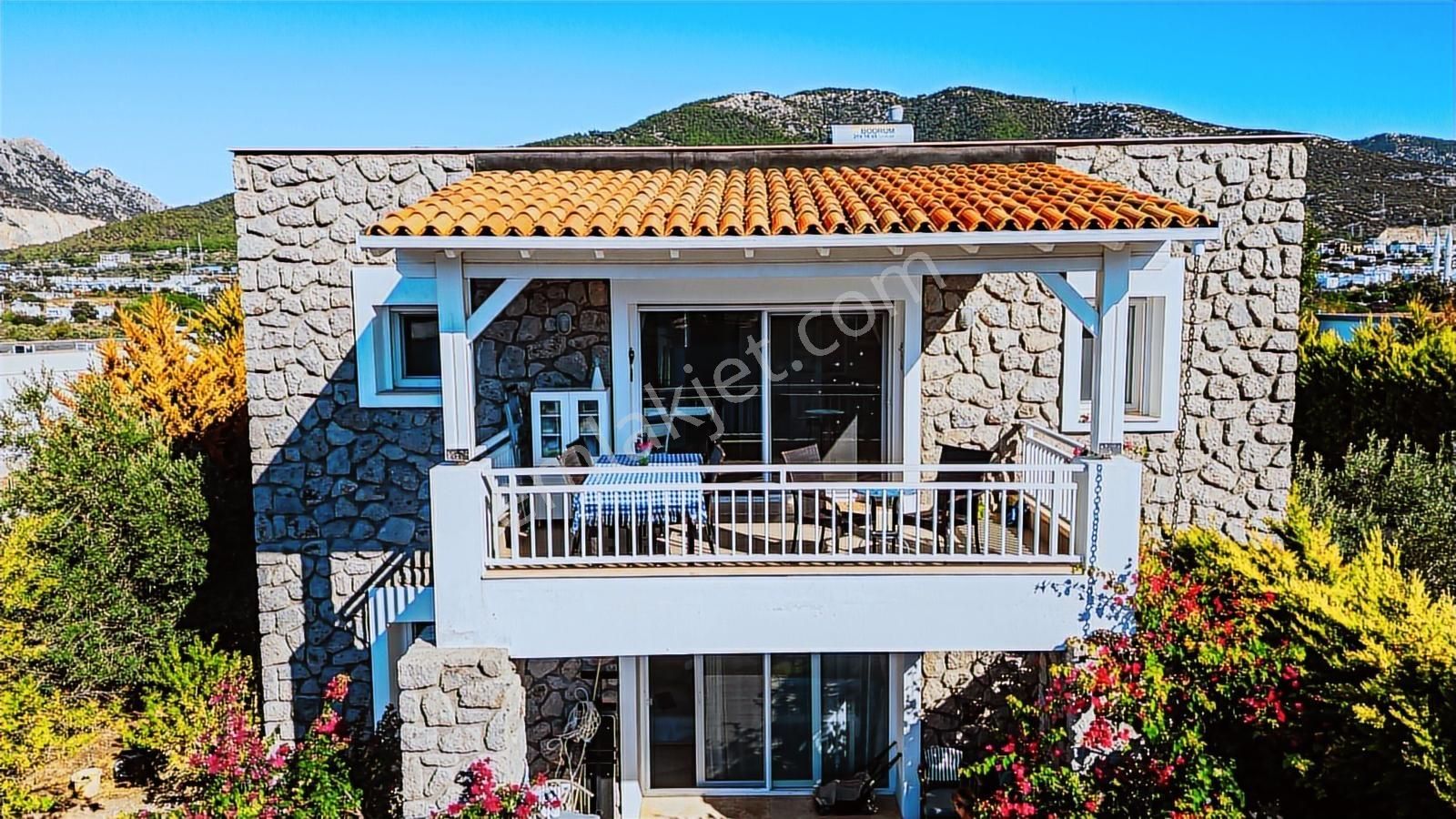 Bodrum Ortakent'te Geniş Bahçeli 3+1 - Görsel 7