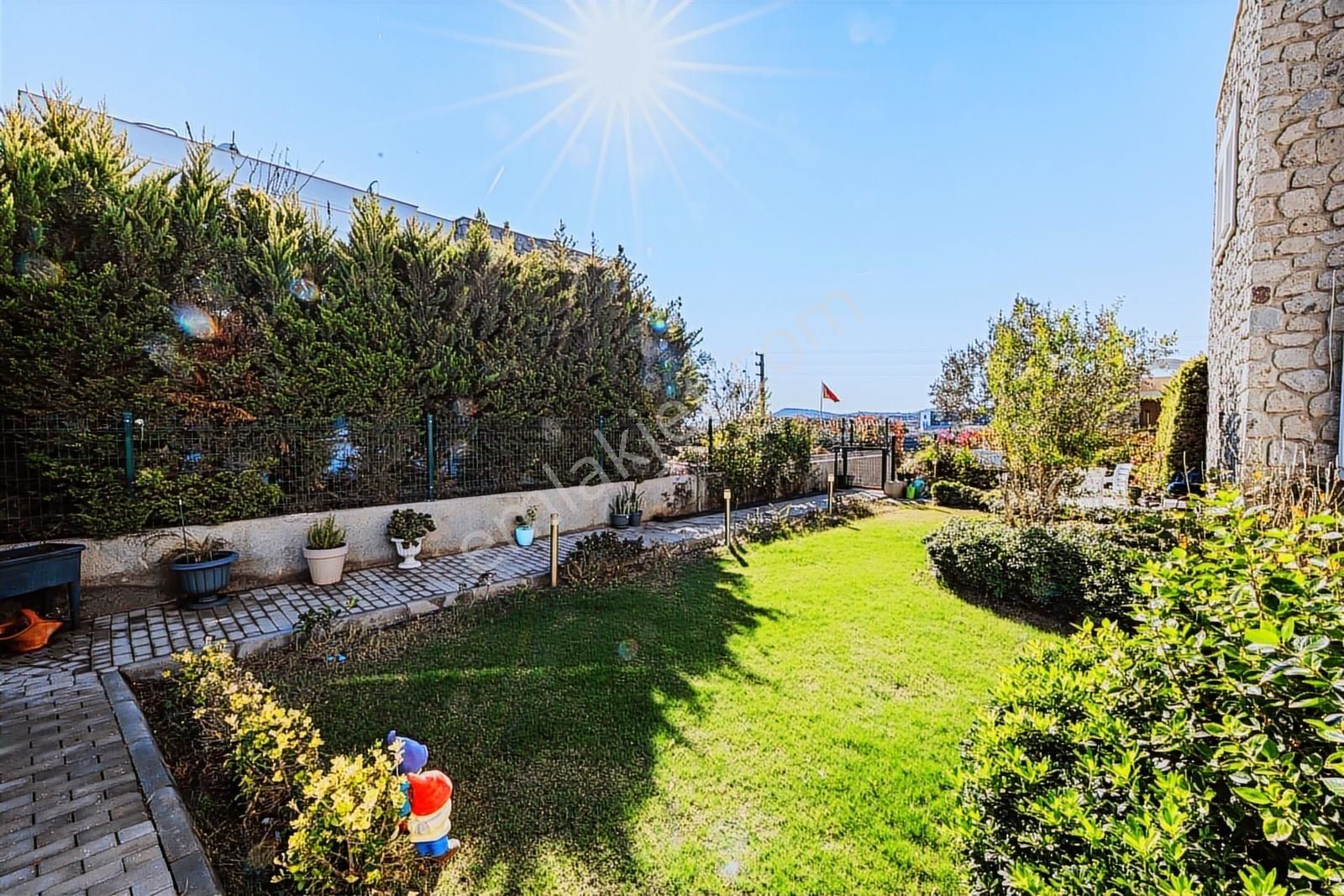 Bodrum Ortakent'te Geniş Bahçeli 3+1