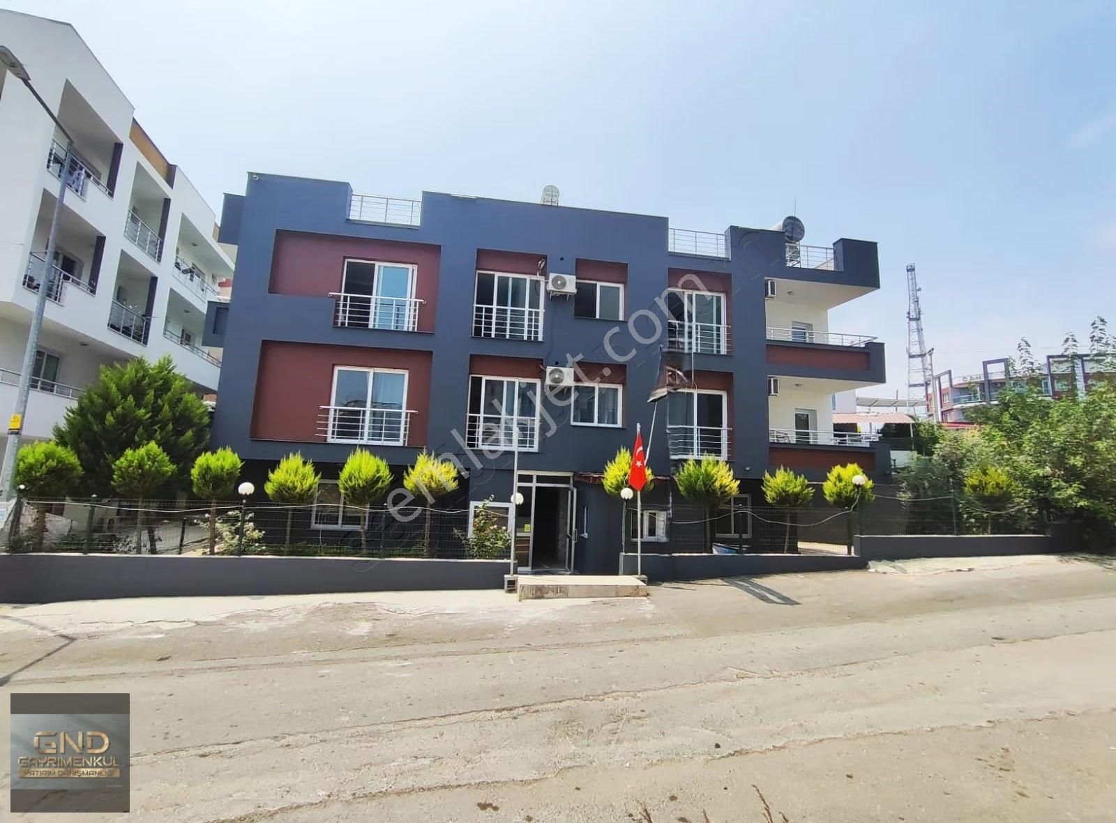 Gnd'den Çiftlikköy'de Eşyalı Satılık 1+0 Stüdyo Daire