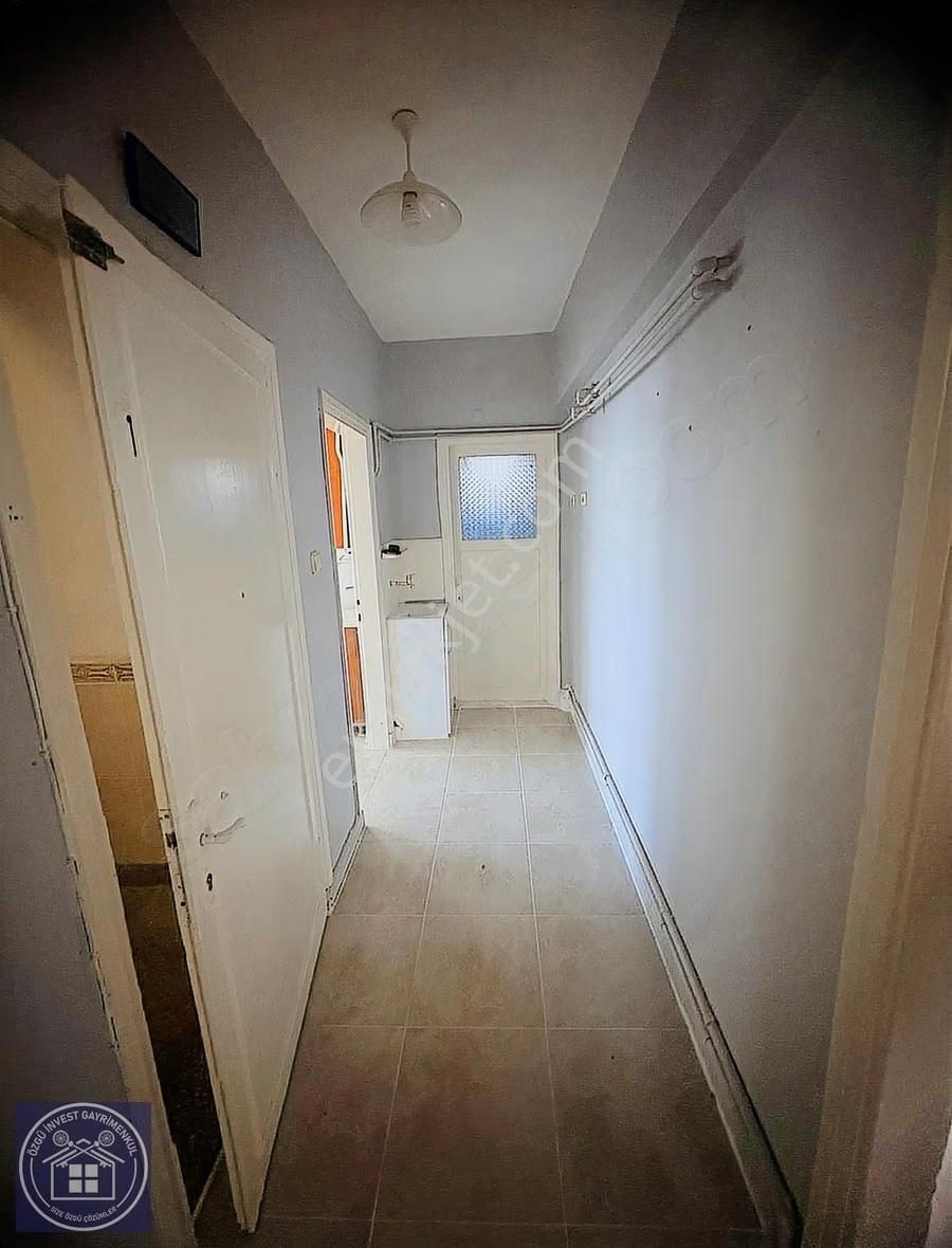 Özgü'den İstasyon Caddesinde Geniş Ve Temiz Kiralık 2+1 Daire - Görsel 24