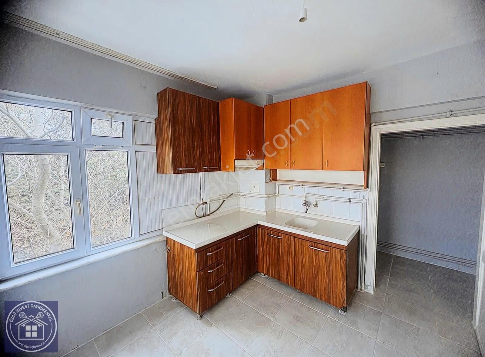 Özgü'den İstasyon Caddesinde Geniş Ve Temiz Kiralık 2+1 Daire - Görsel 7