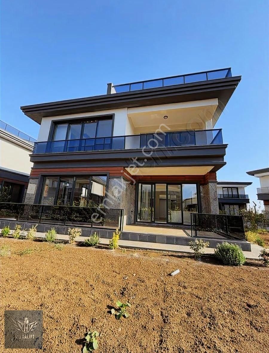 Serin Yapı Dubleksve Tripleks Oturuma Hazır Peyzaj Yapılı