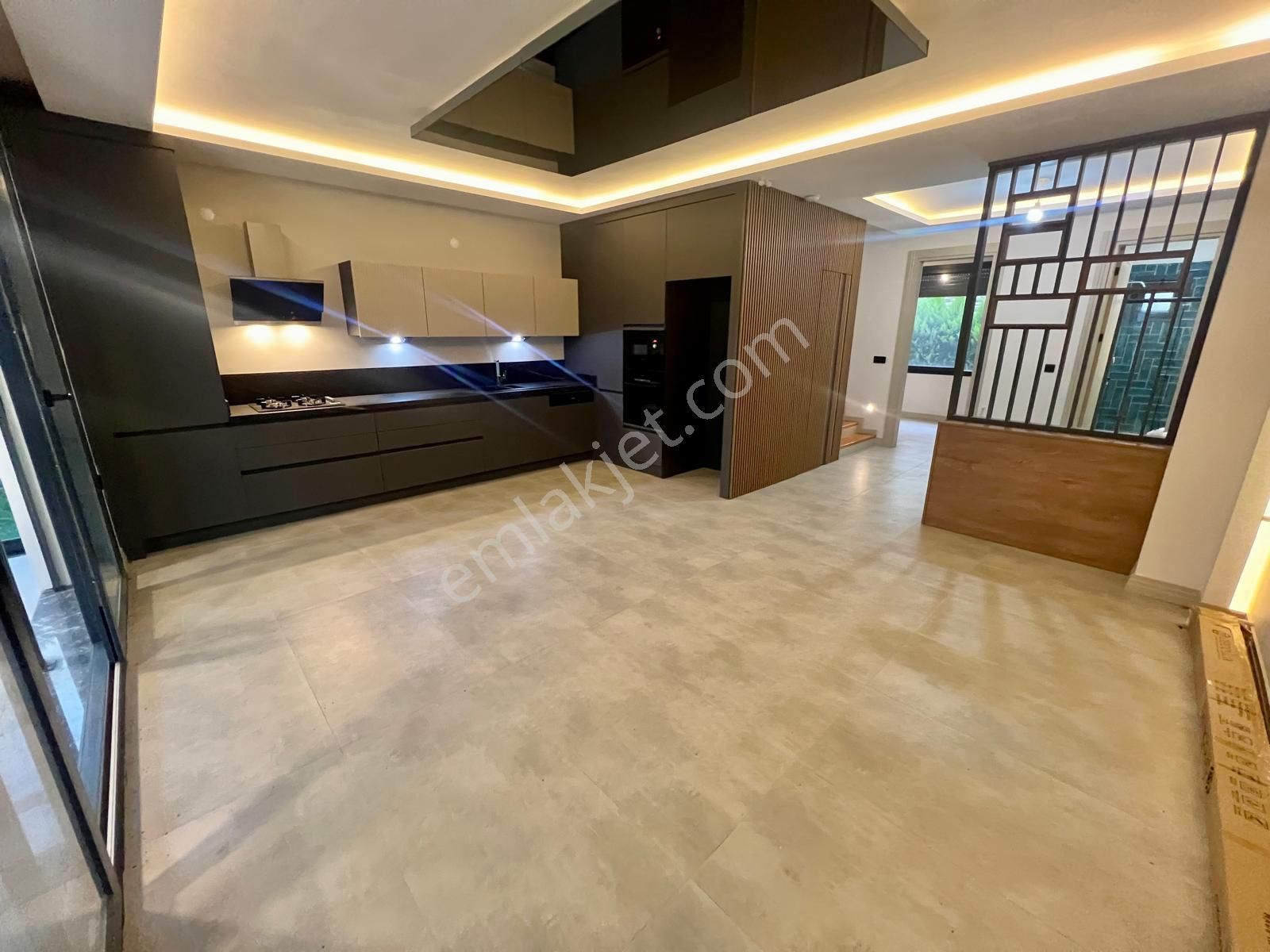 Akçay Aras Emlaktan Narlıda Denize 150 M. Lüks Müstakil Villa - Görsel 8