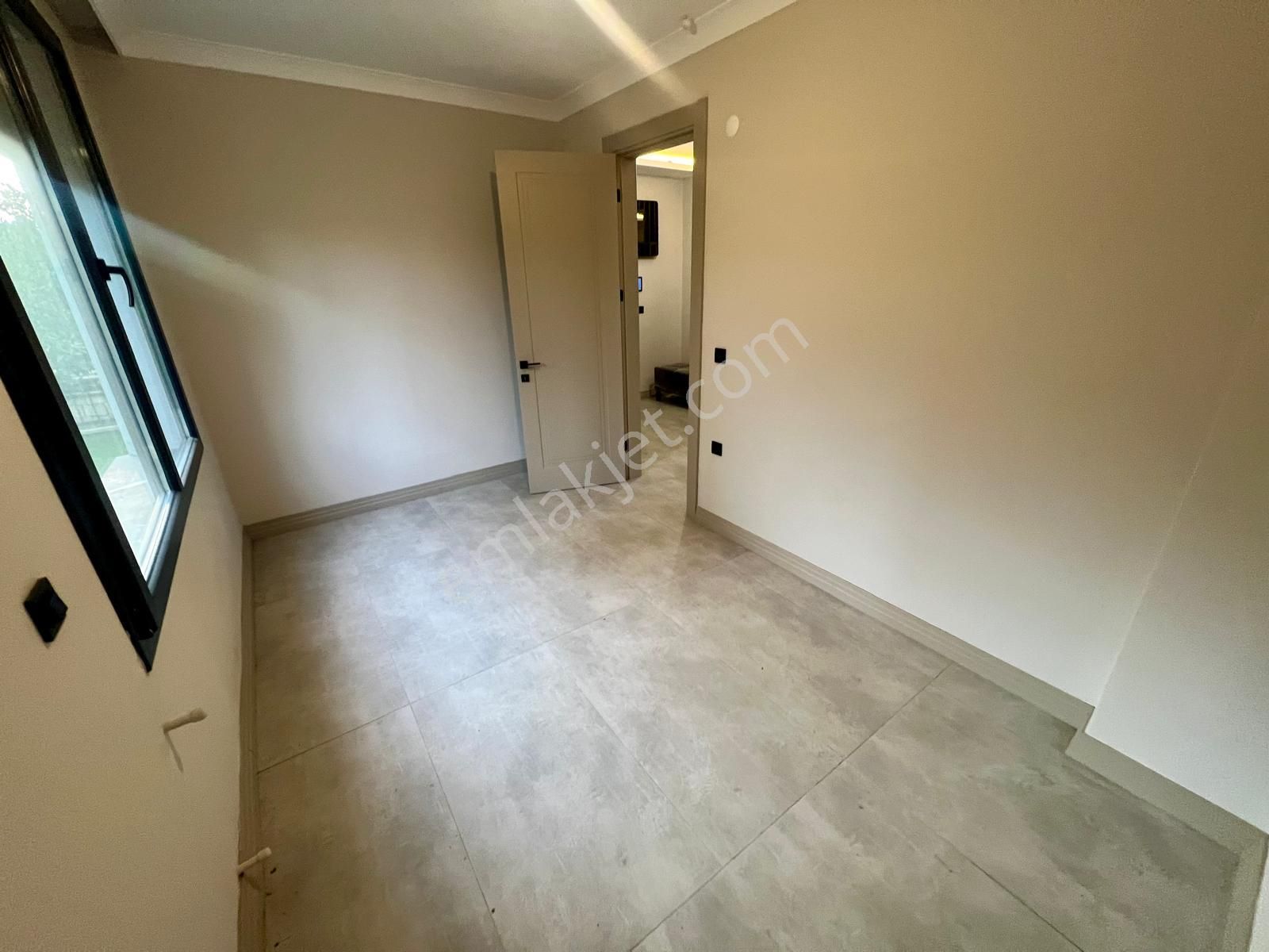 Akçay Aras Emlaktan Narlıda Denize 150 M. Lüks Müstakil Villa - Görsel 15