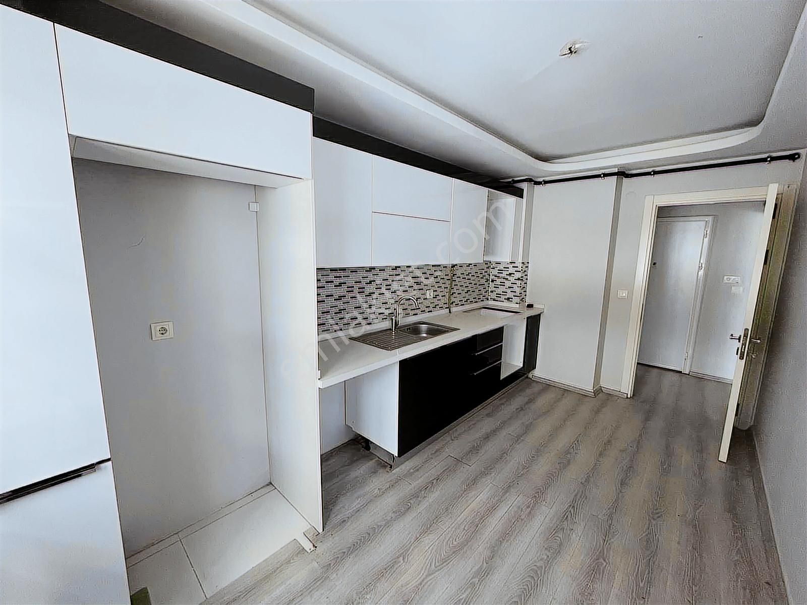 Üçyol Metro Yak. 3+1 120 M2 Asansörlü Otopark 7 Yıllık 4. Kat - Görsel 5