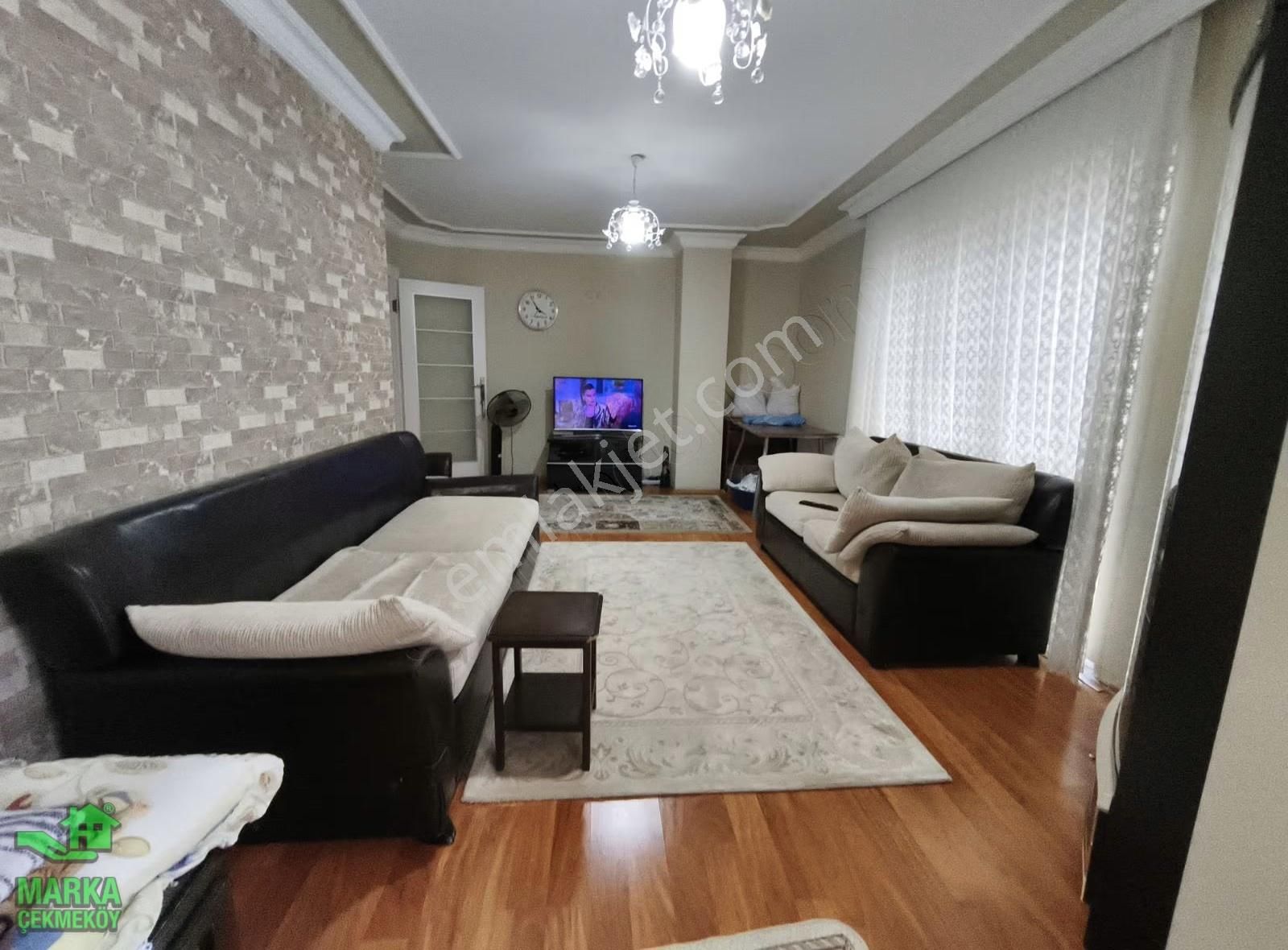 Çekmeköy Taşdelen Mah. 3+1 Arakat Açık Otoparklı ,iskanlı Arakat