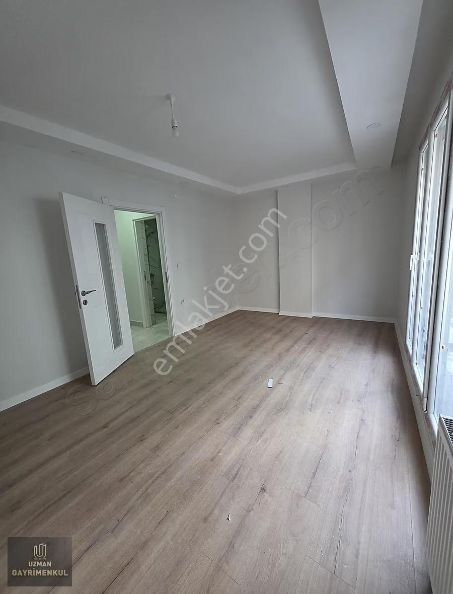 Uzman Dan Avcılar Merkeze Yakın Konumunda 2+1 Ön Cephe Daire - Görsel 2