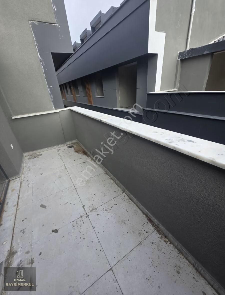 Avcılar Merkez Mh. Sıfır Bina K.otoparklı 2+2 Dubleks Daire - Görsel 9