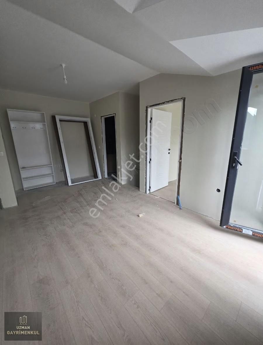 Avcılar Merkez Mh. Sıfır Bina K.otoparklı 2+2 Dubleks Daire