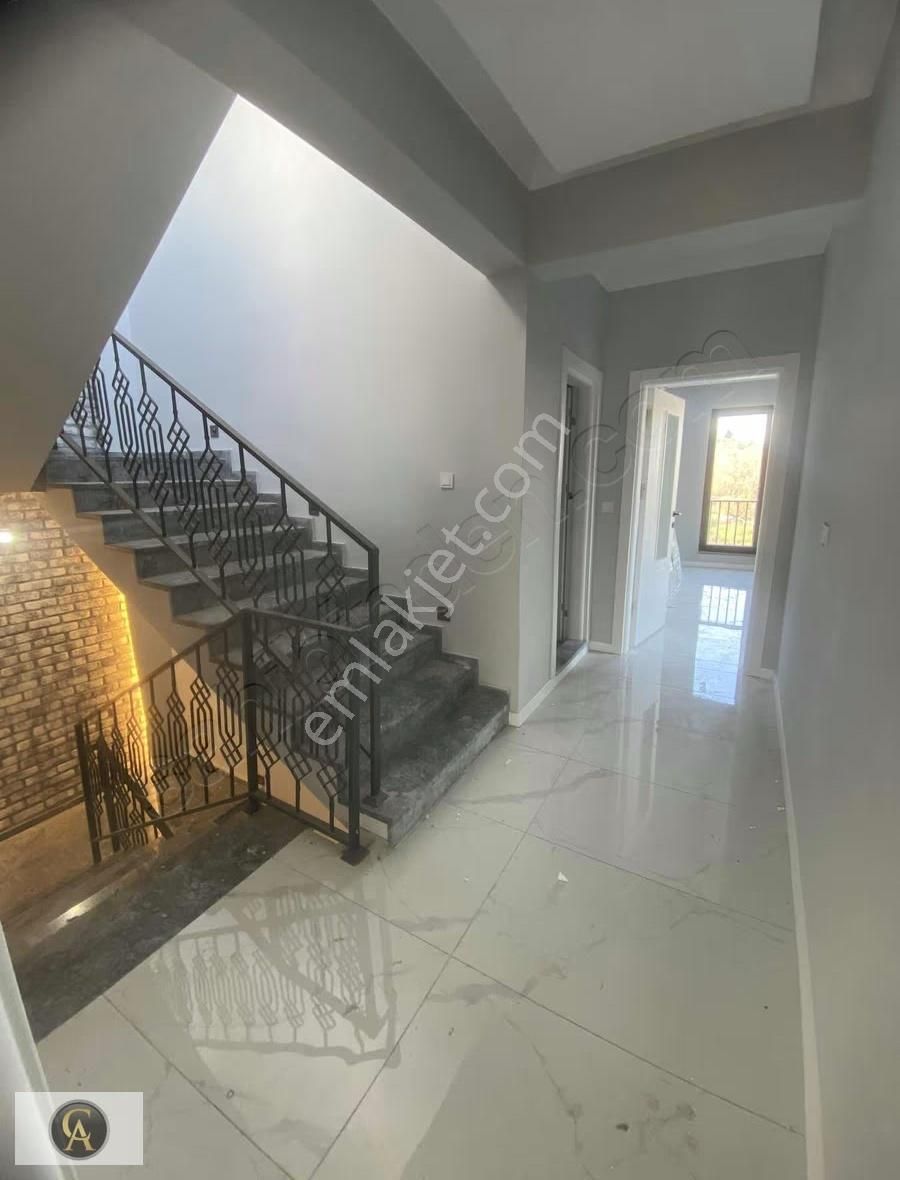 Göl Manzaralı Havuzlu "kiralık " Müstakil Villa - Görsel 15