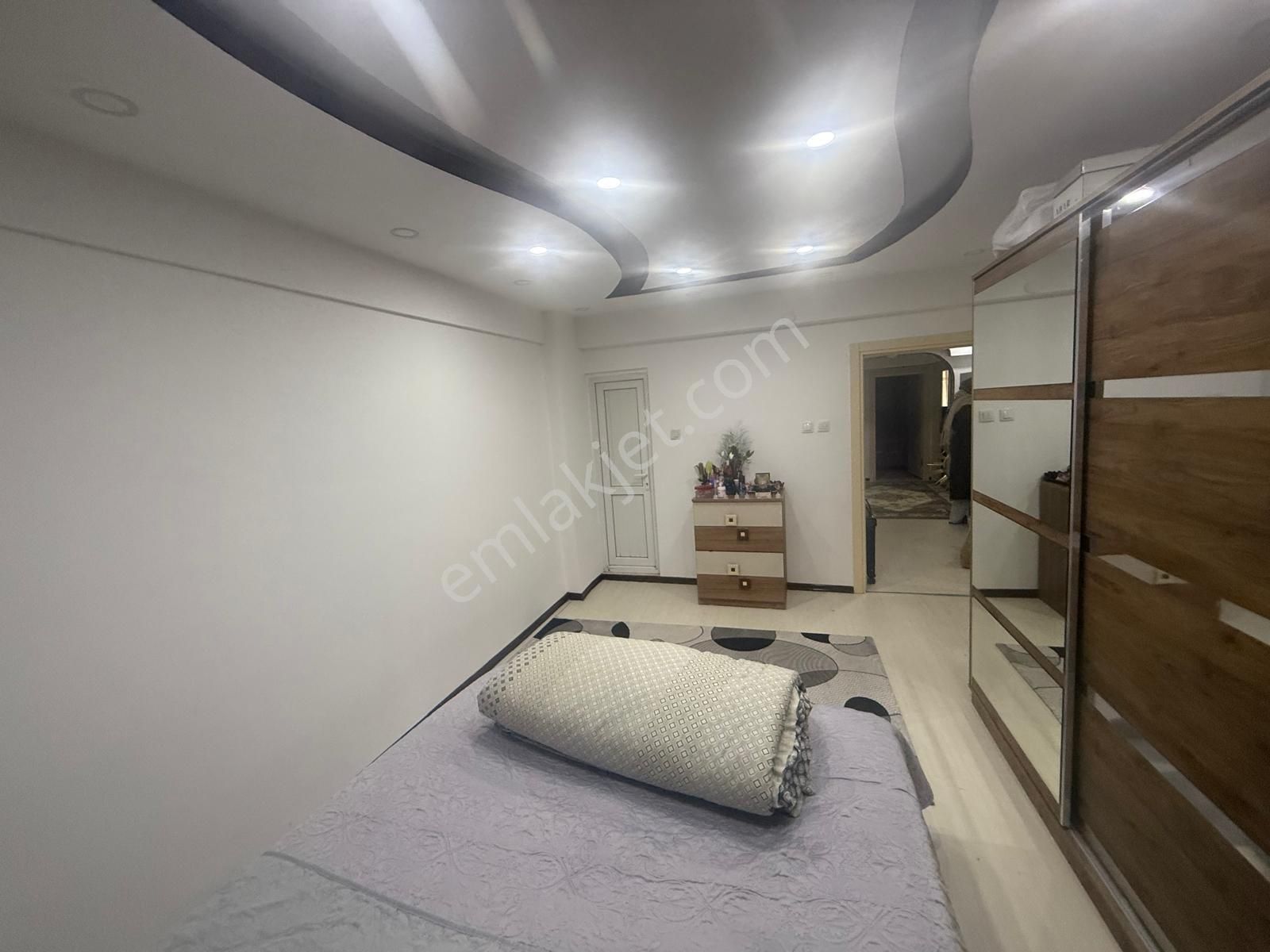 Metrobüsün Ve Üniversitelerin Yanı Başında Eşyalı Kiralık Daire - Görsel 9