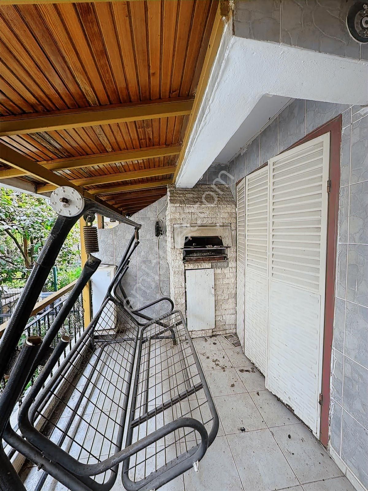 Yenifoça Maliyeciler Sitesi'nde 3+1 Bahçeli Müstakil Kiralık - Görsel 17