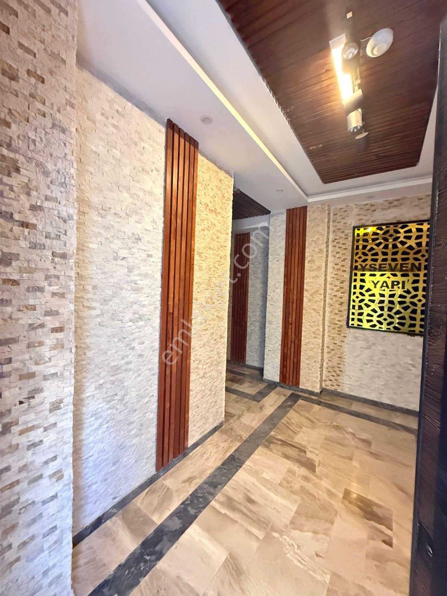 Akyüz Gayrimenkul Den; Merkezı Konumda Iskanlı,satılık 4+1 Sıfır Dubleks
